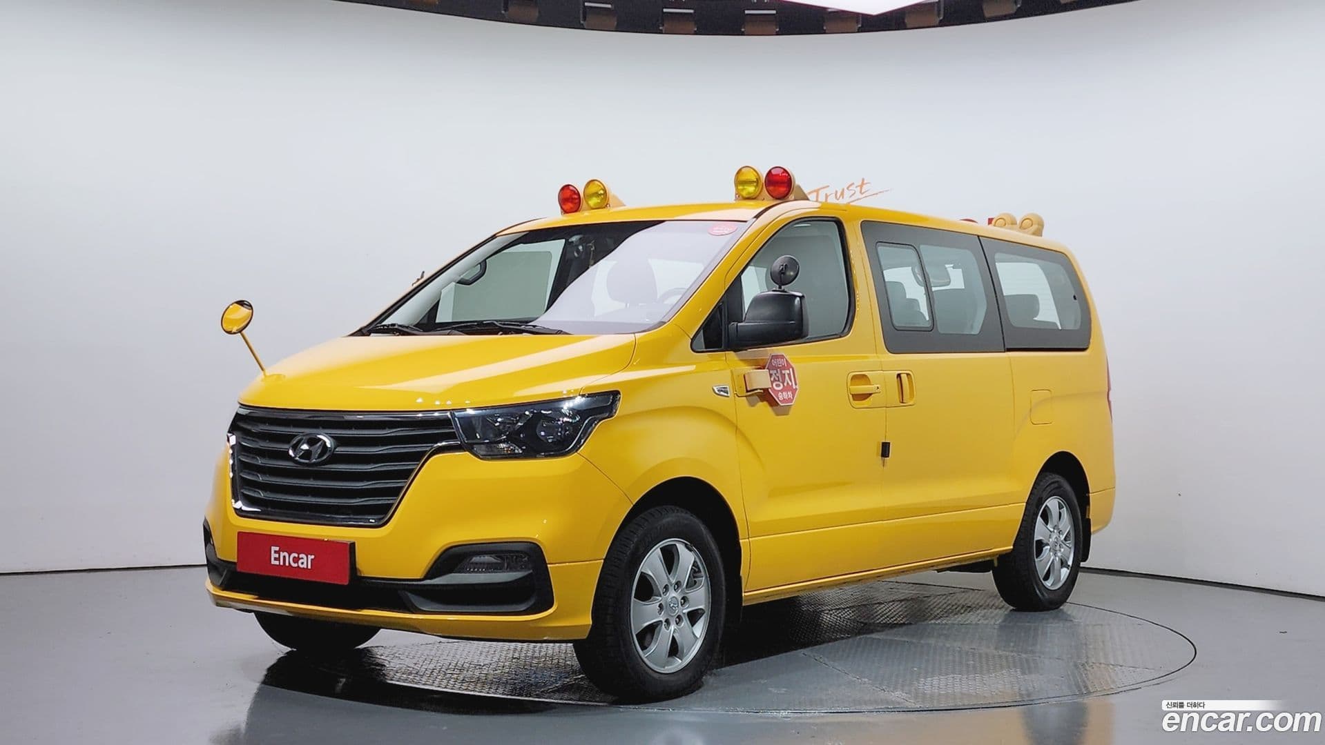 Main__Slider__Photo:Starex Hyundai 2018.9-0