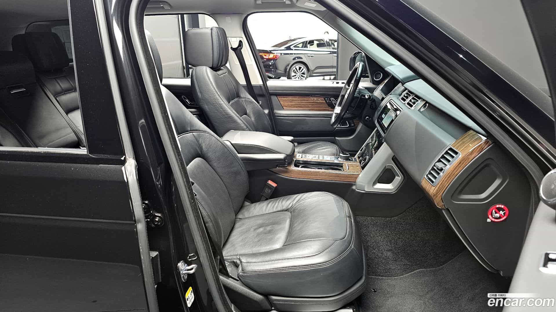 Range Rover Land Rover 2018.3-INNER-010