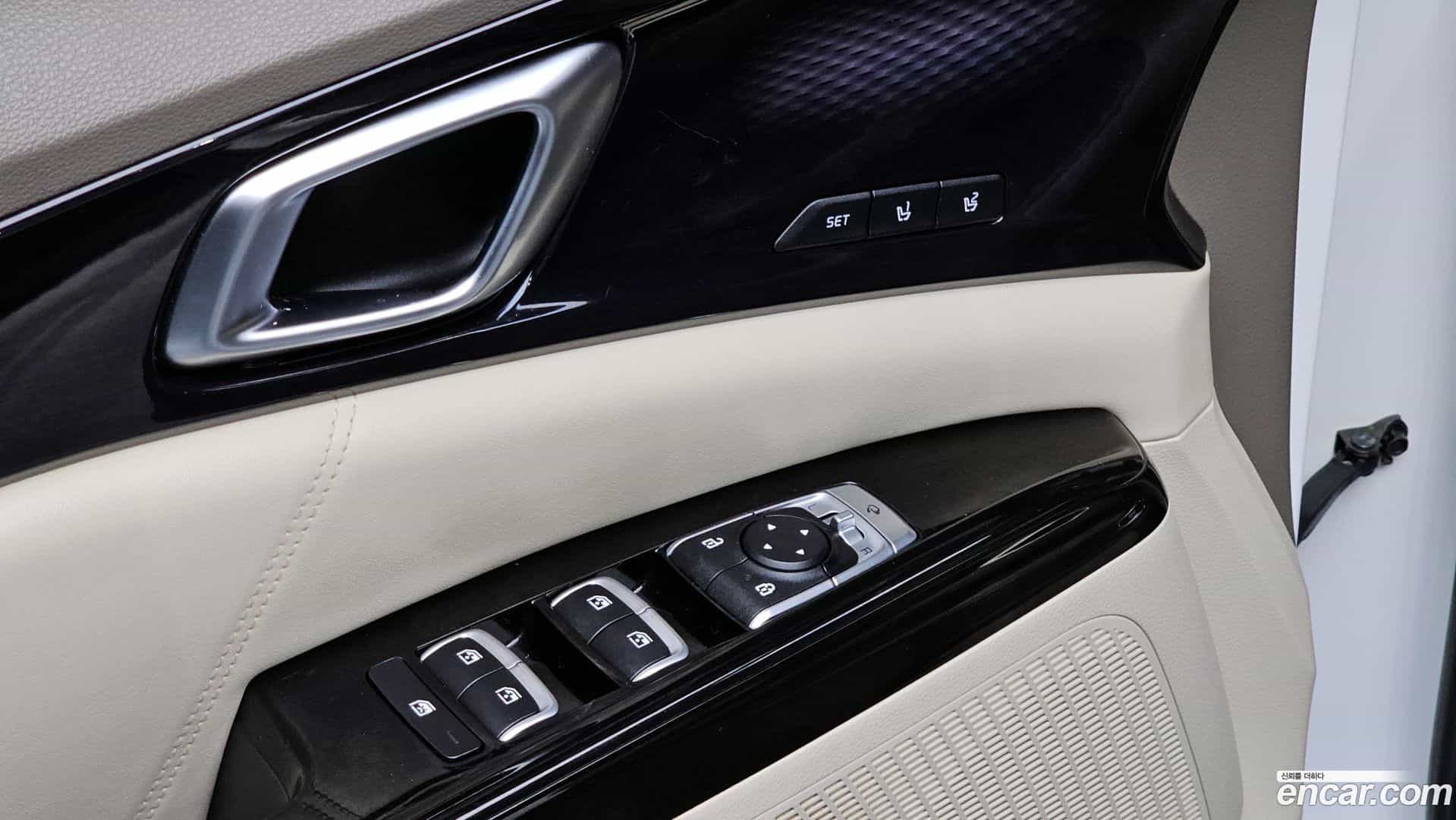 Canival Kia 2020.8-OPTION-022