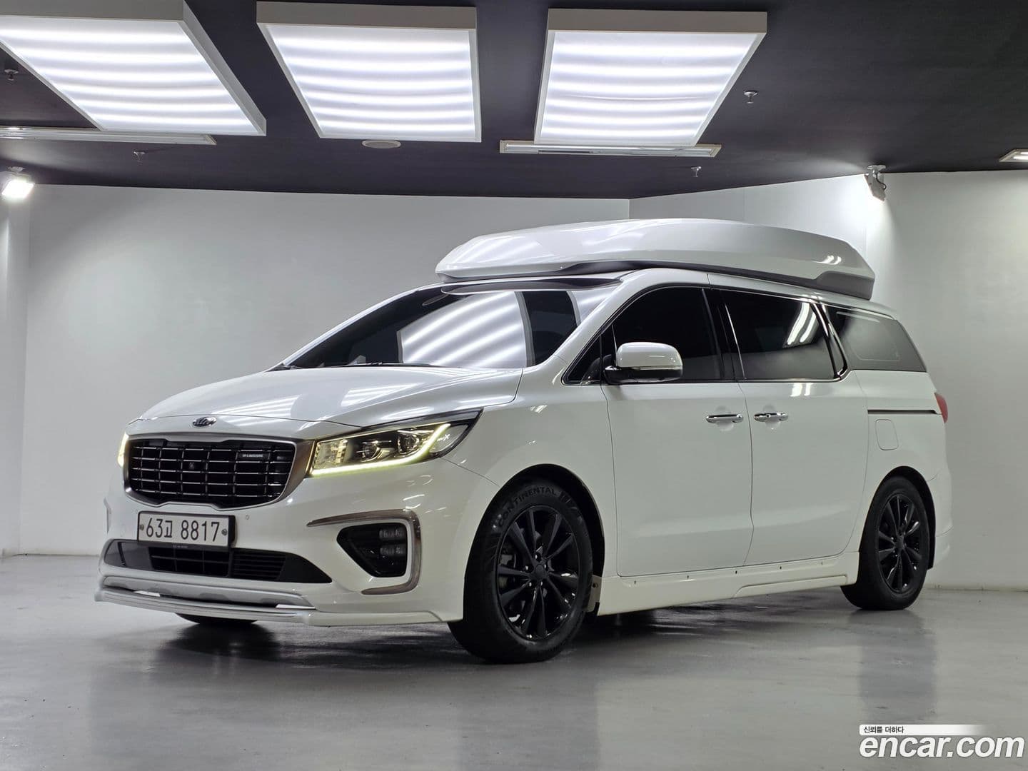 Main__Slider__Photo:Canival Kia 2018.6-0