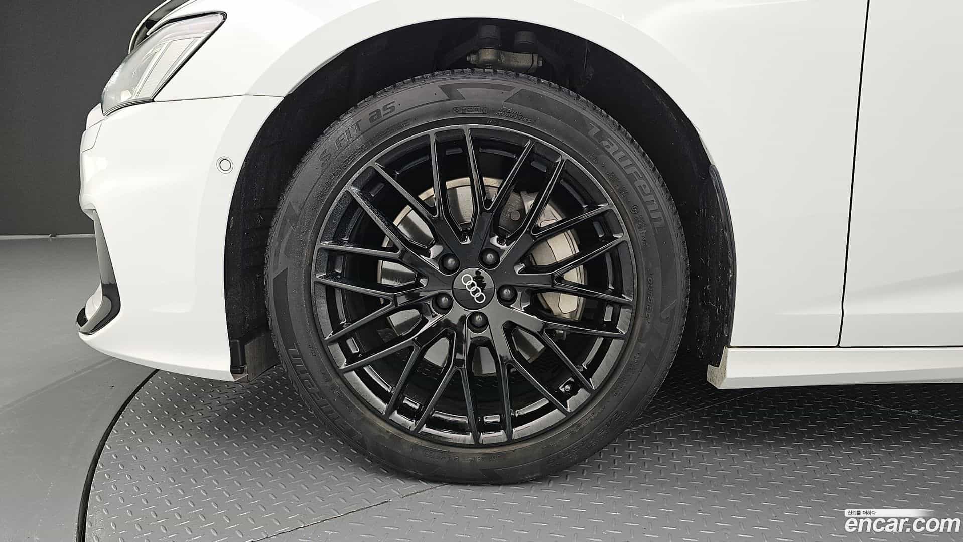 A6 Audi 2020.10-OUTER-005