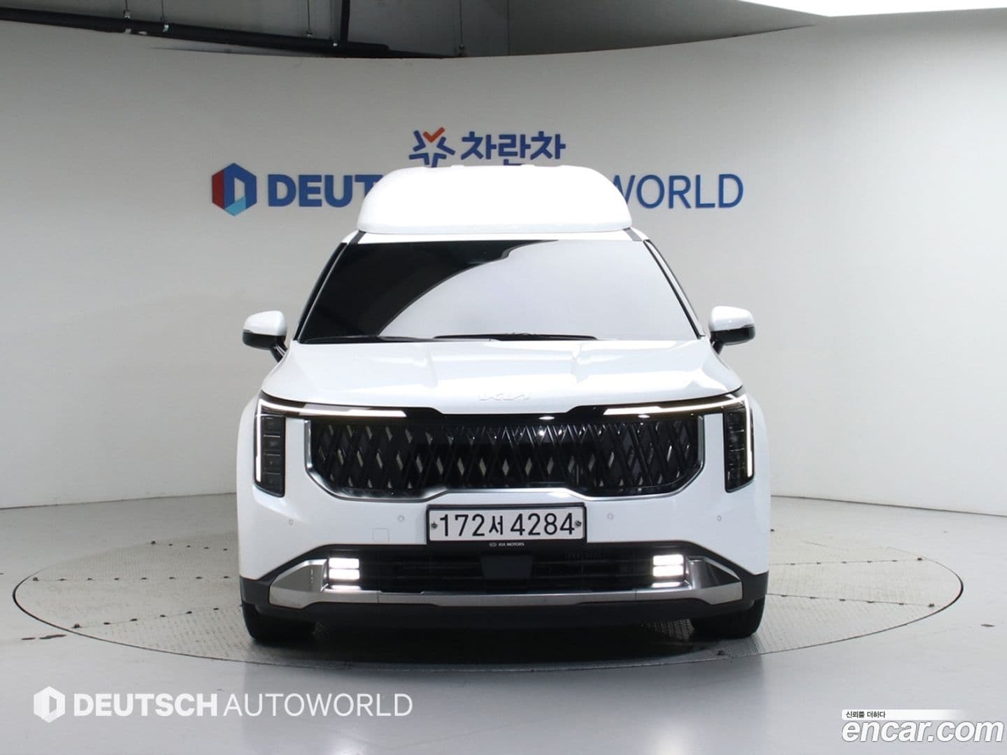 Main__Slider__Photo:Canival Kia 2024.0-0