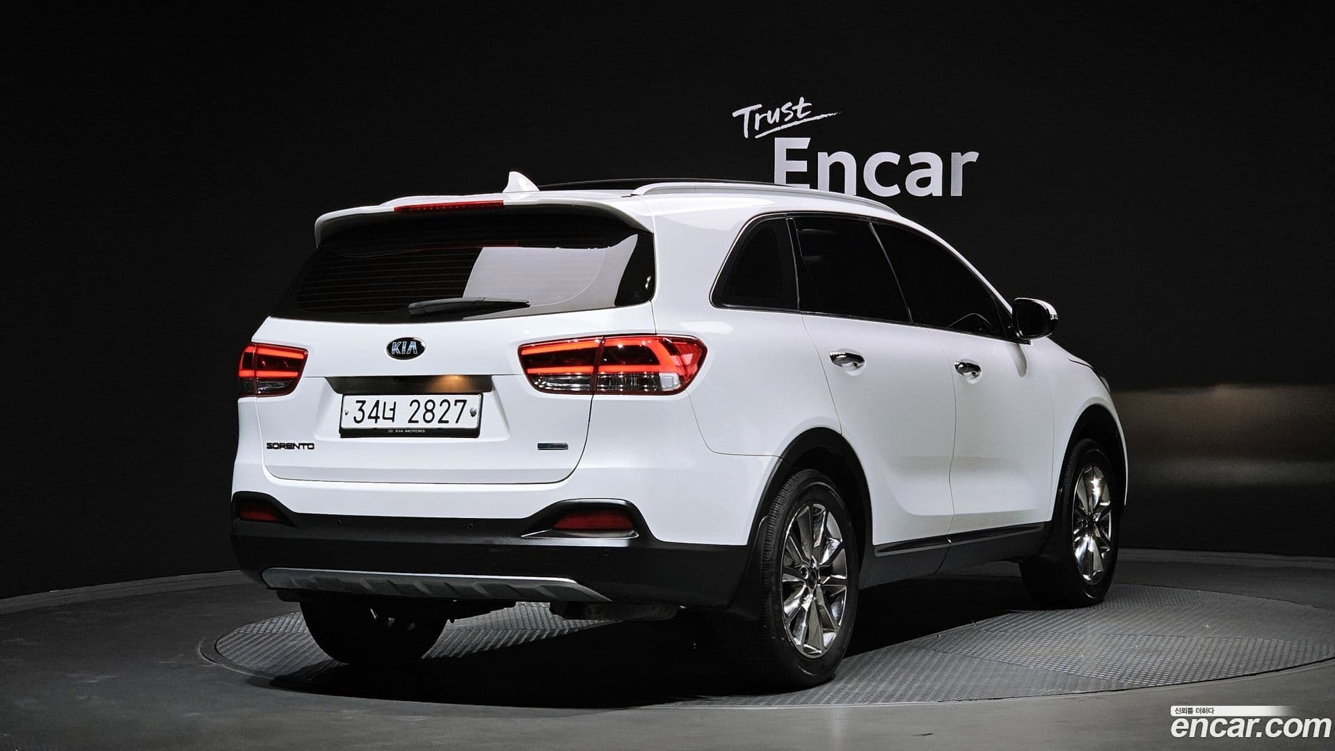 Main__Slider__Photo:Sorento Kia 2017.6-0