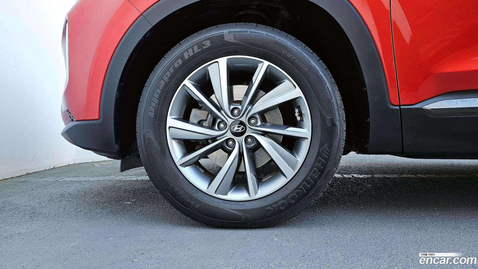 Main__Slider__Photo:Santafe Hyundai 2020.2-4