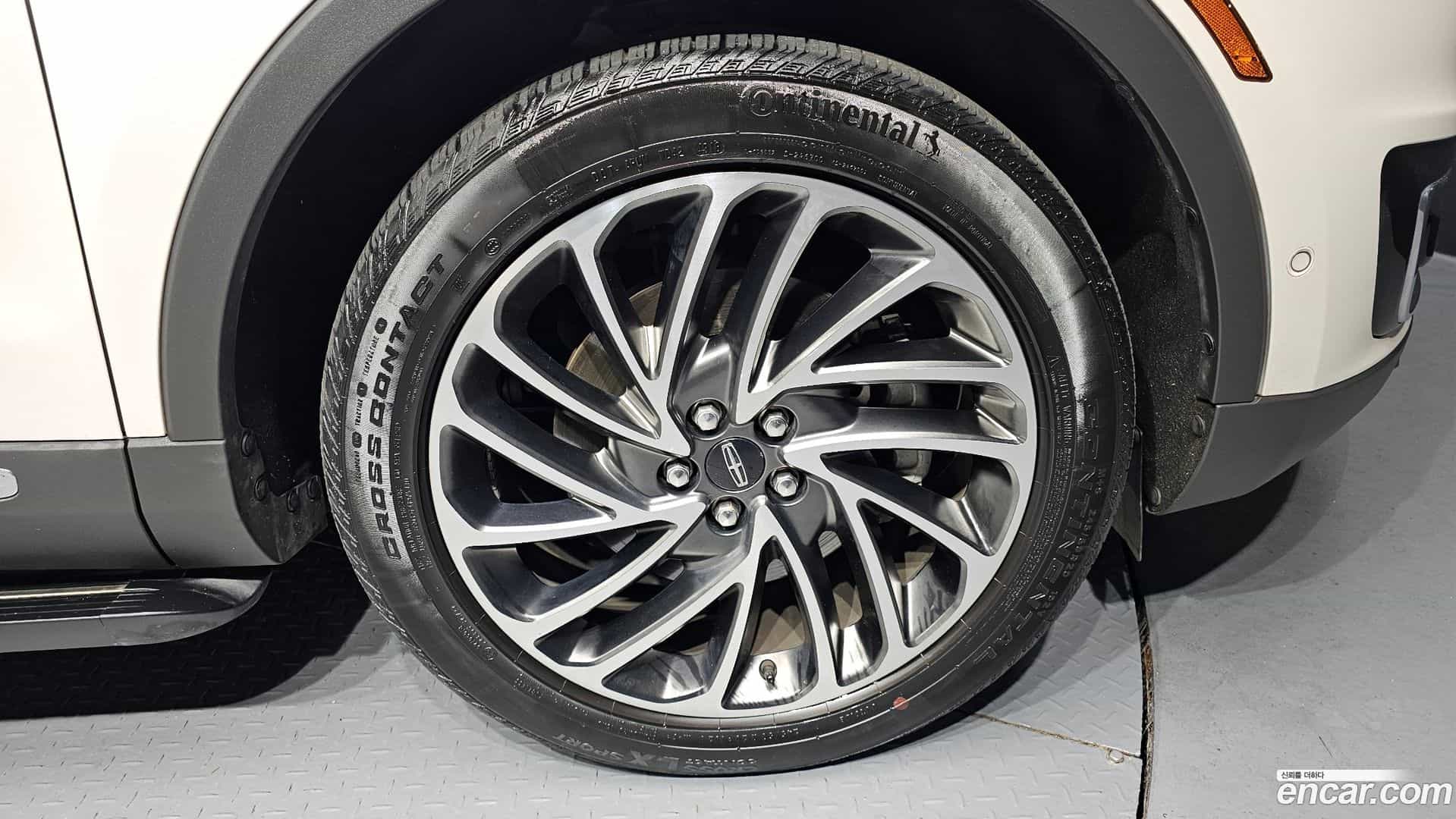 Nautilus Lincoln 2019.6-OUTER-005