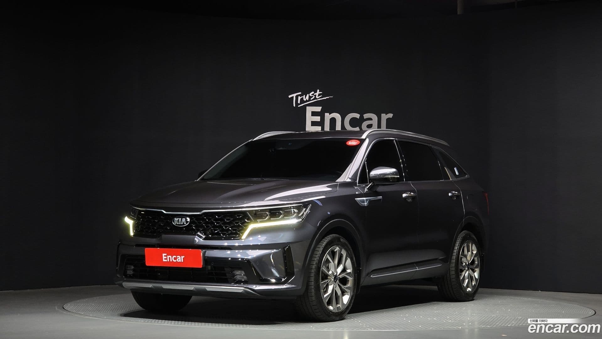 Main__Slider__Photo:Sorento Kia 2020.6-0