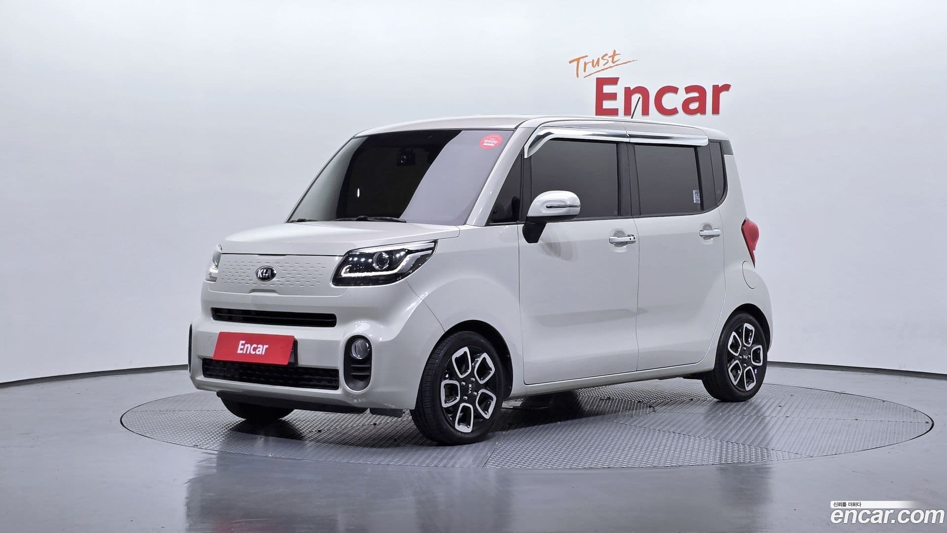 Main__Slider__Photo:RAY Kia 2018.1-0