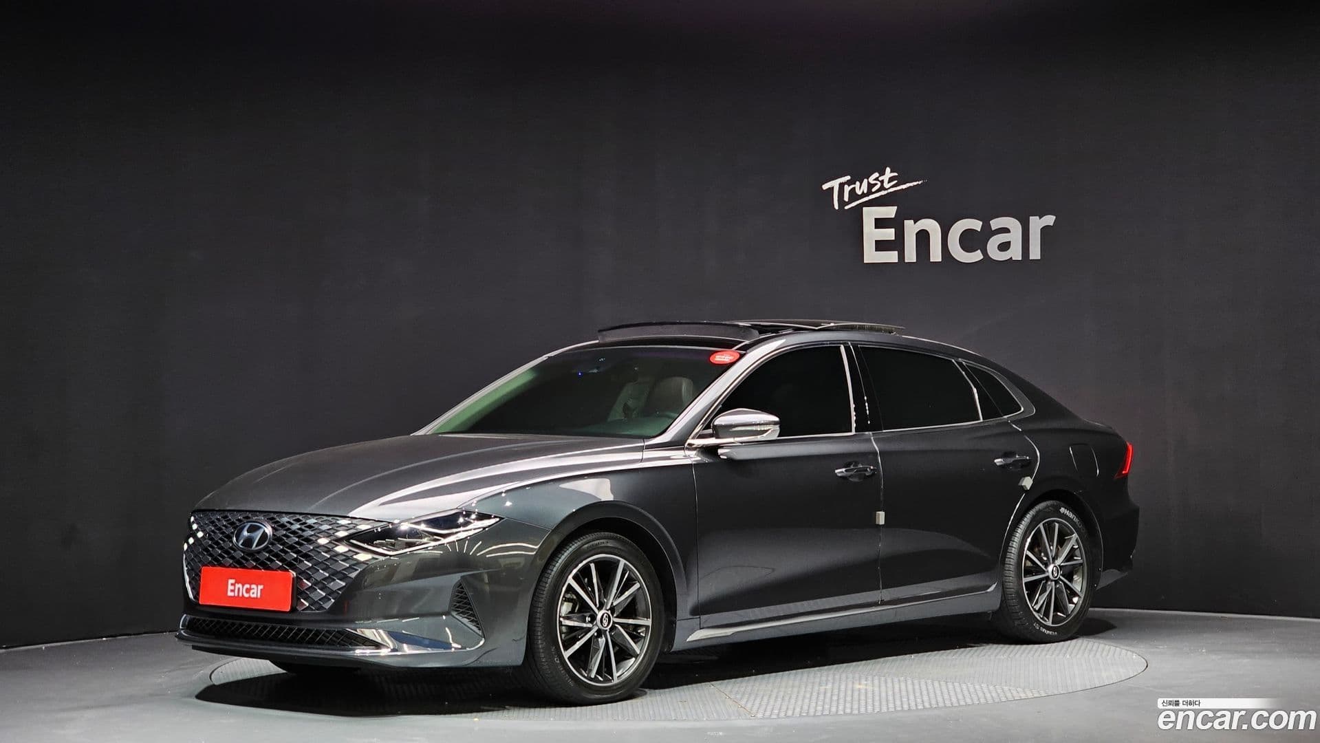 Main__Slider__Photo:Grandeur Hyundai 2022.2-0