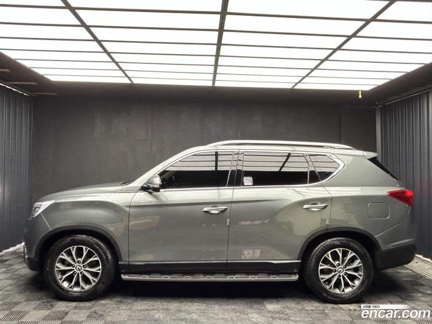 Main__Slider__Photo:Rexton KG Mobility 2018.11-0