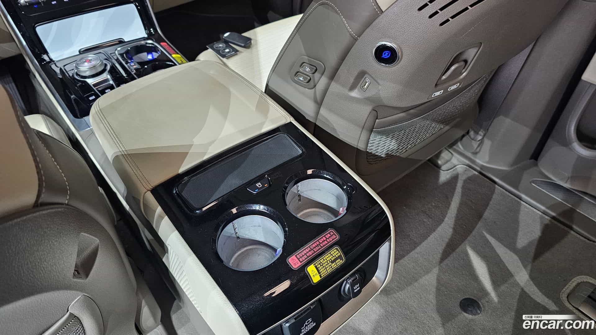 Canival Kia 2023.6-OPTION-022