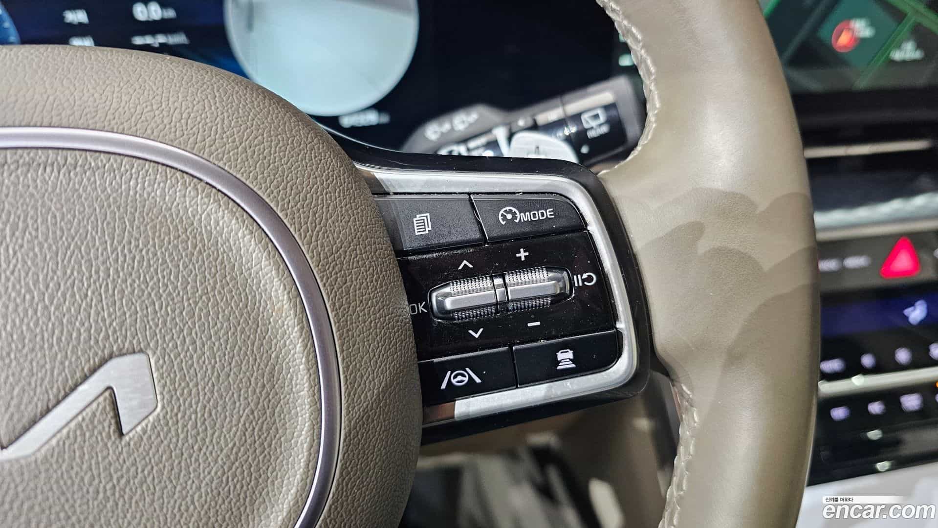 Canival Kia 2023.6-OPTION-024