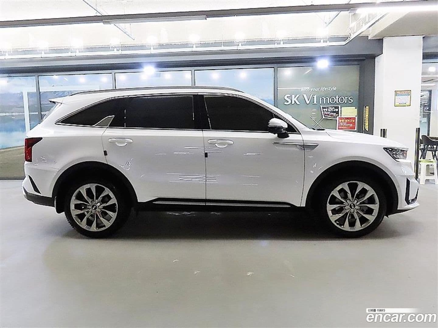 Main__Slider__Photo:Sorento Kia 2020.4-0