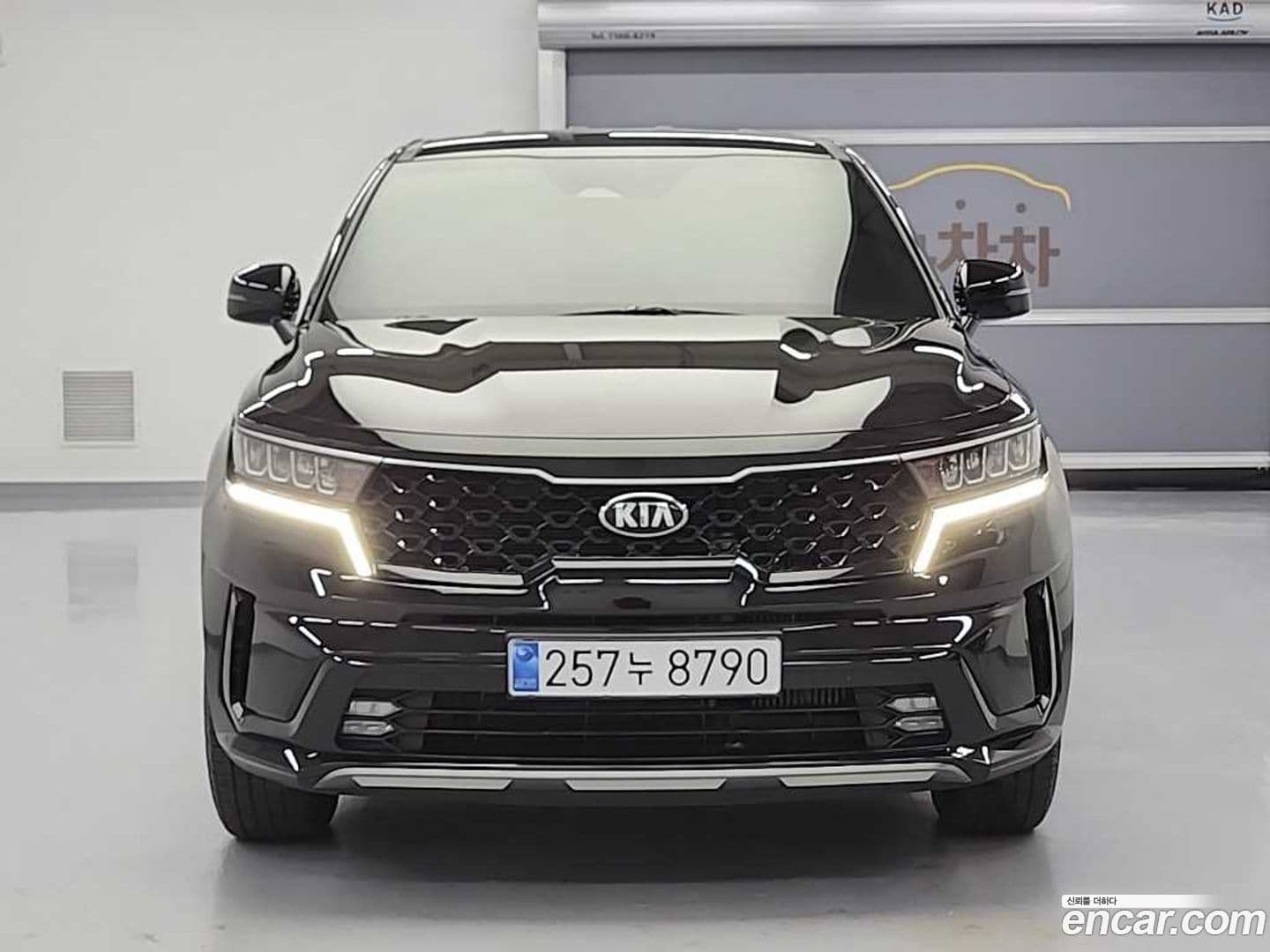Main__Slider__Photo:Sorento Kia 2020.9-0