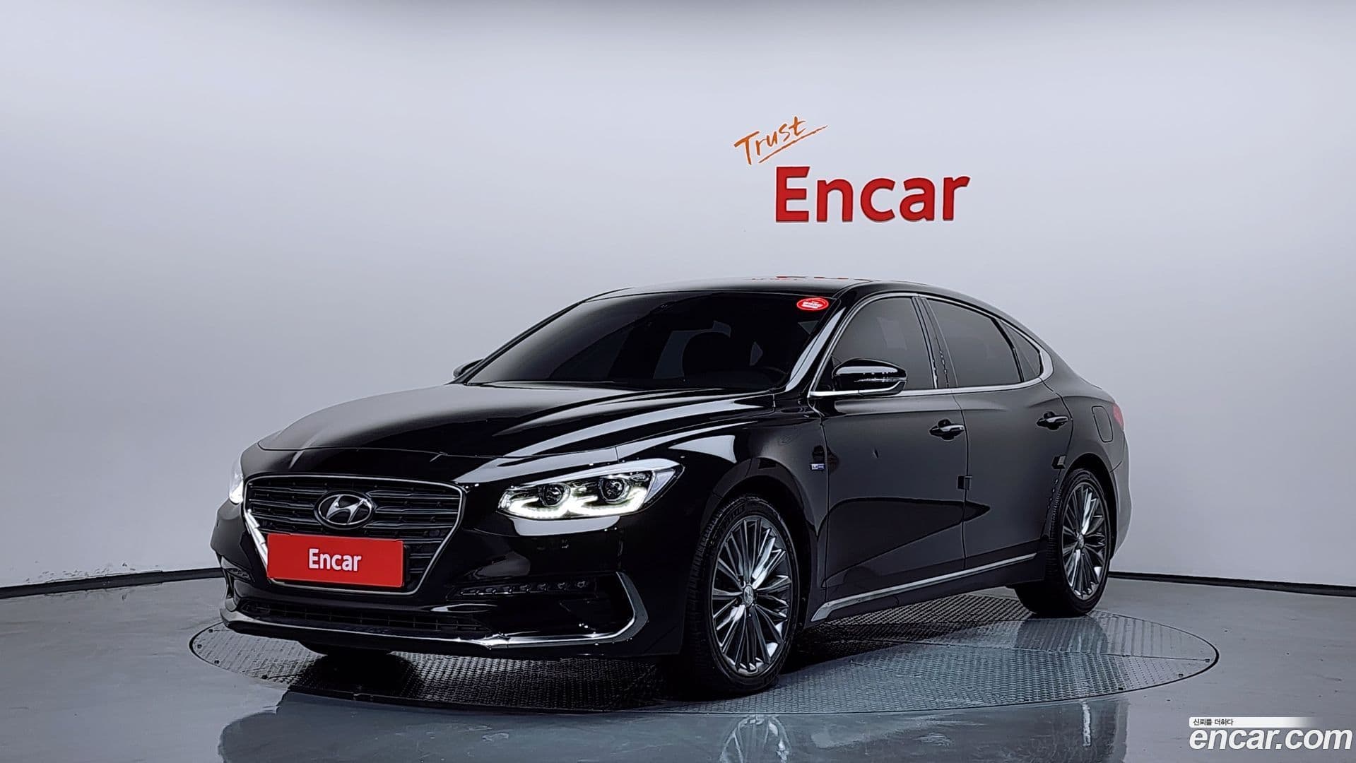 Main__Slider__Photo:Grandeur Hyundai 2017.6-0