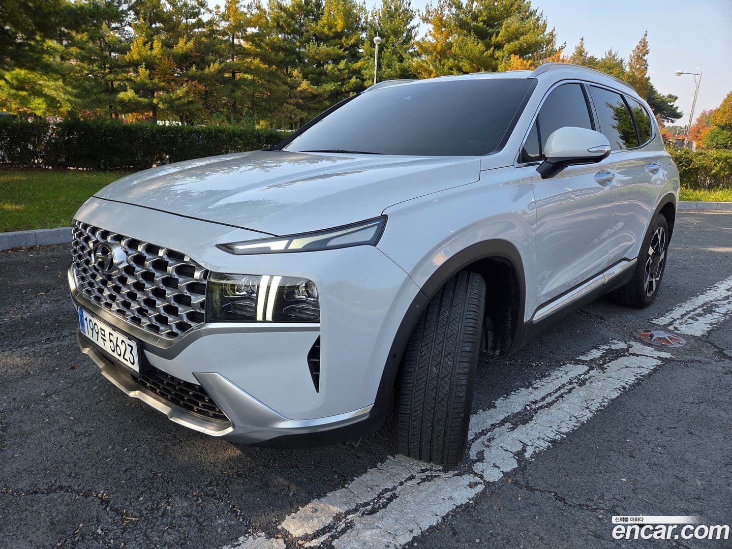 Main__Slider__Photo:Santafe Hyundai 2021.0-0