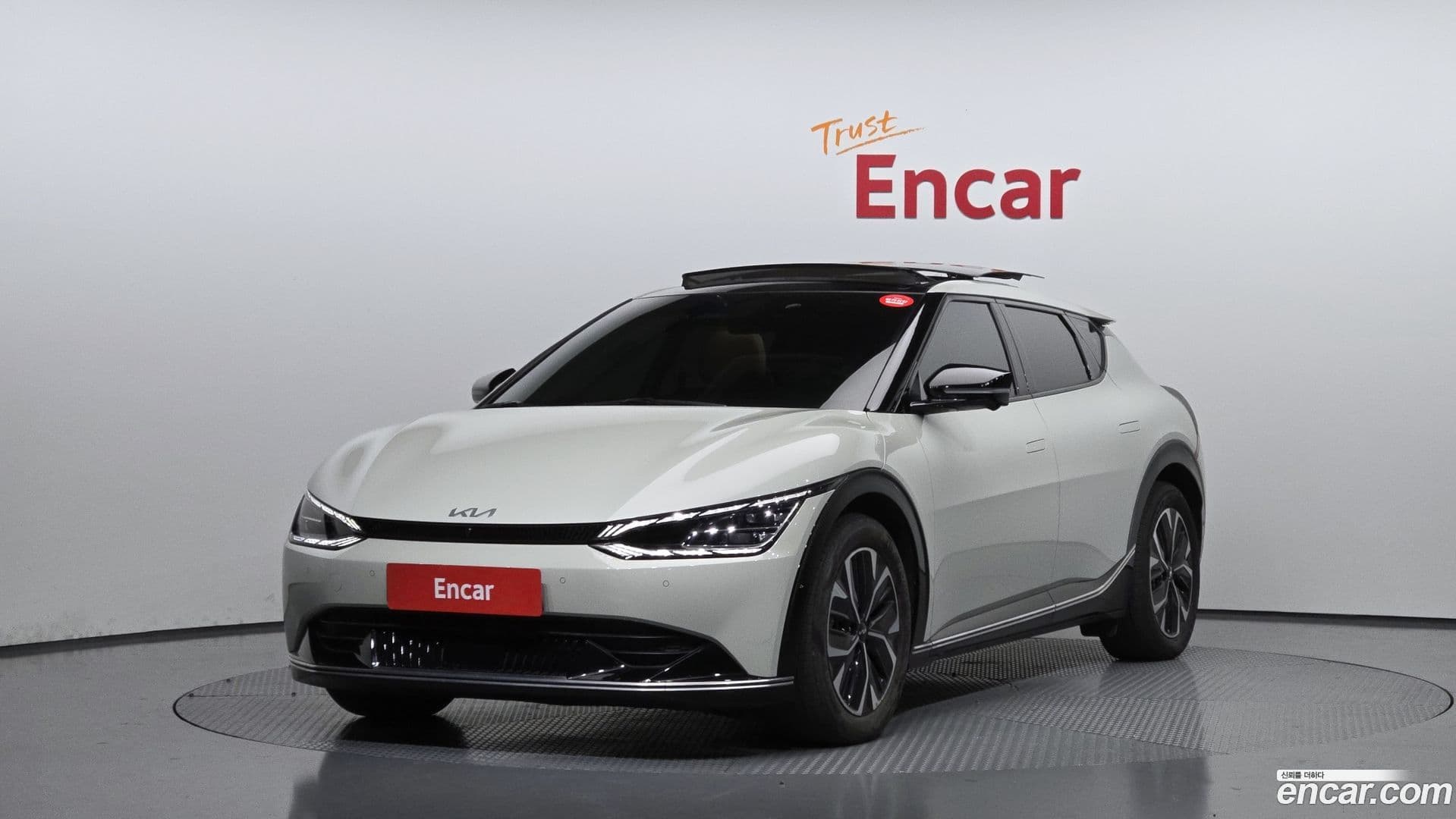 Main__Slider__Photo:EV6 Kia 2021.9-0