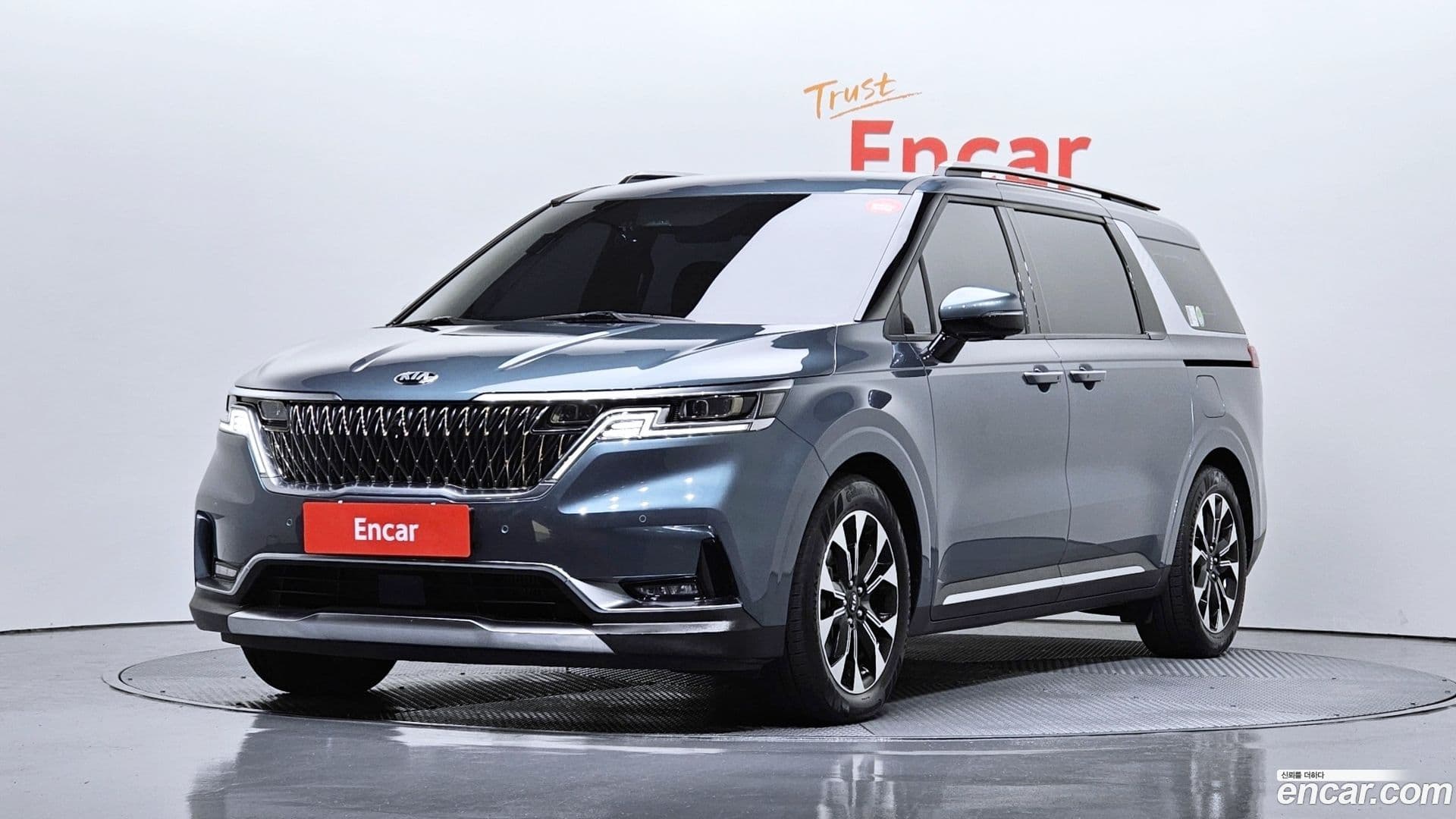 Main__Slider__Photo:Canival Kia 2020.7-0