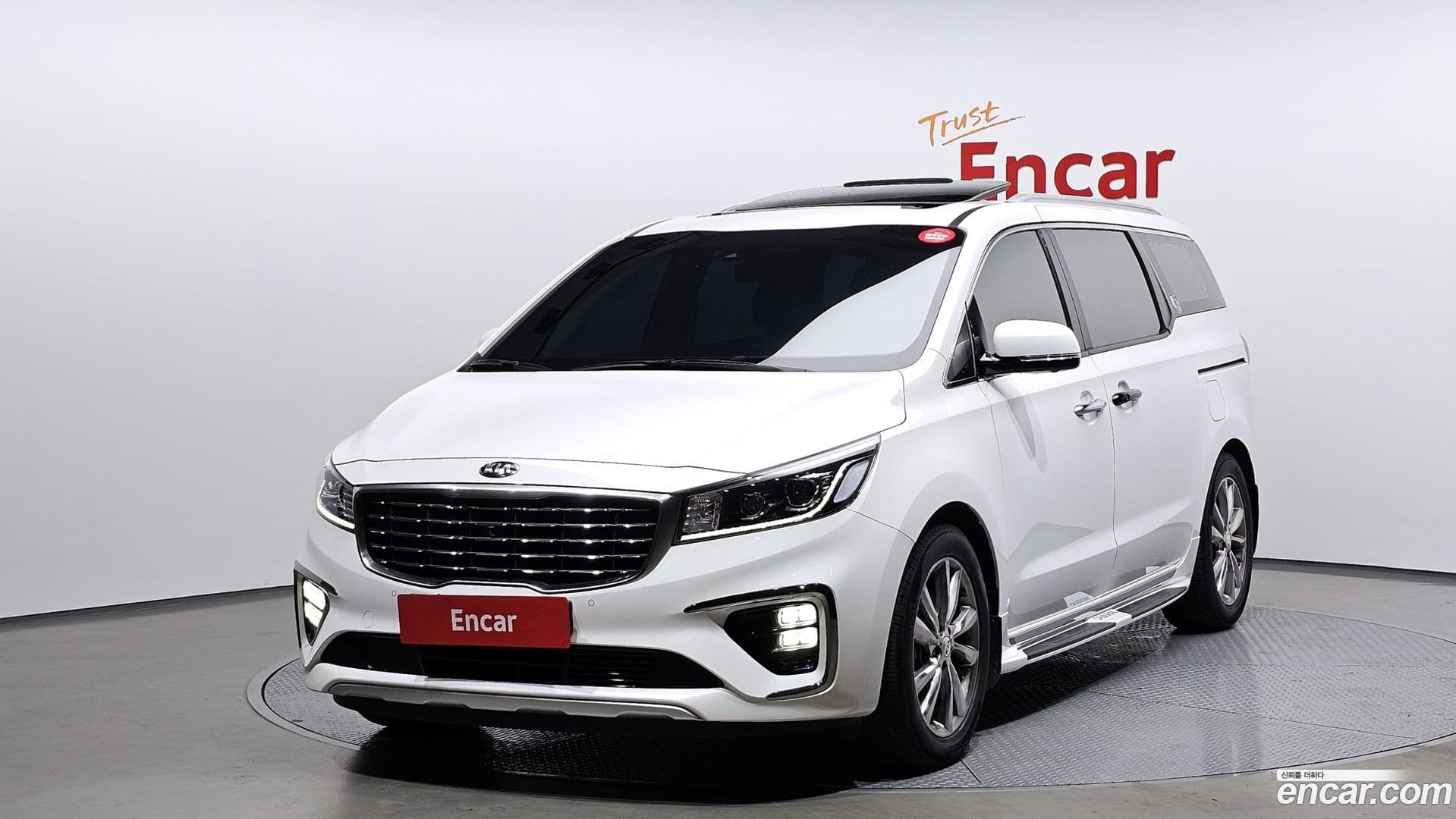 Main__Slider__Photo:Canival Kia 2020.1-0