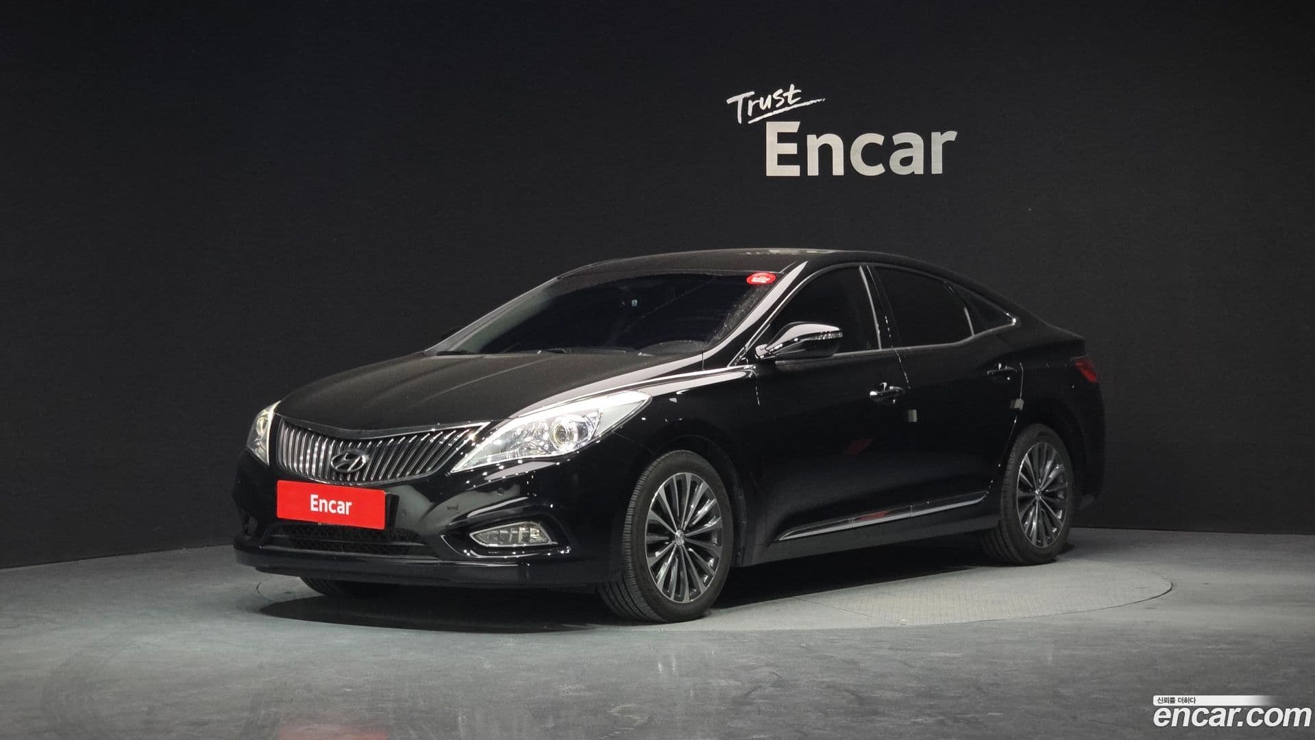 Main__Slider__Photo:Grandeur Hyundai 2014.0-0