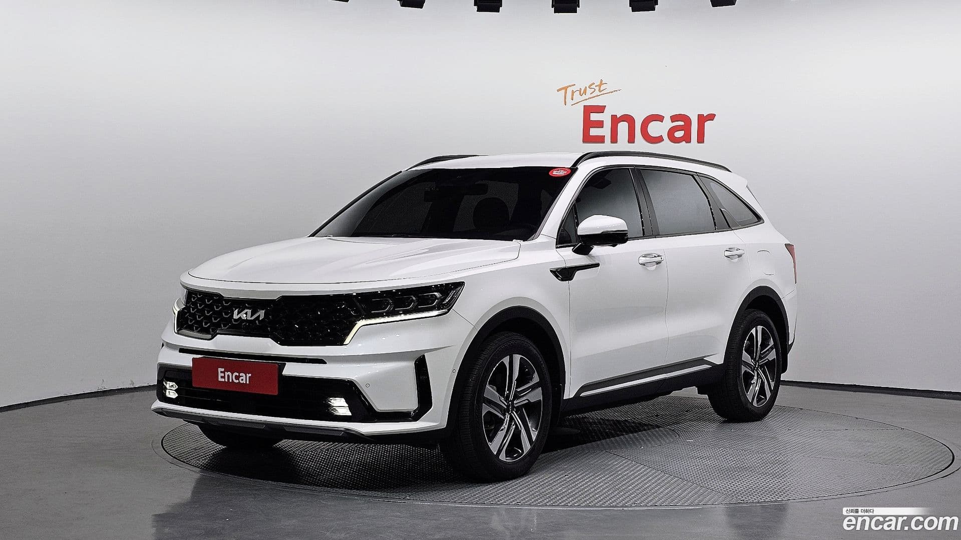 Main__Slider__Photo:Sorento Kia 2023.3-0