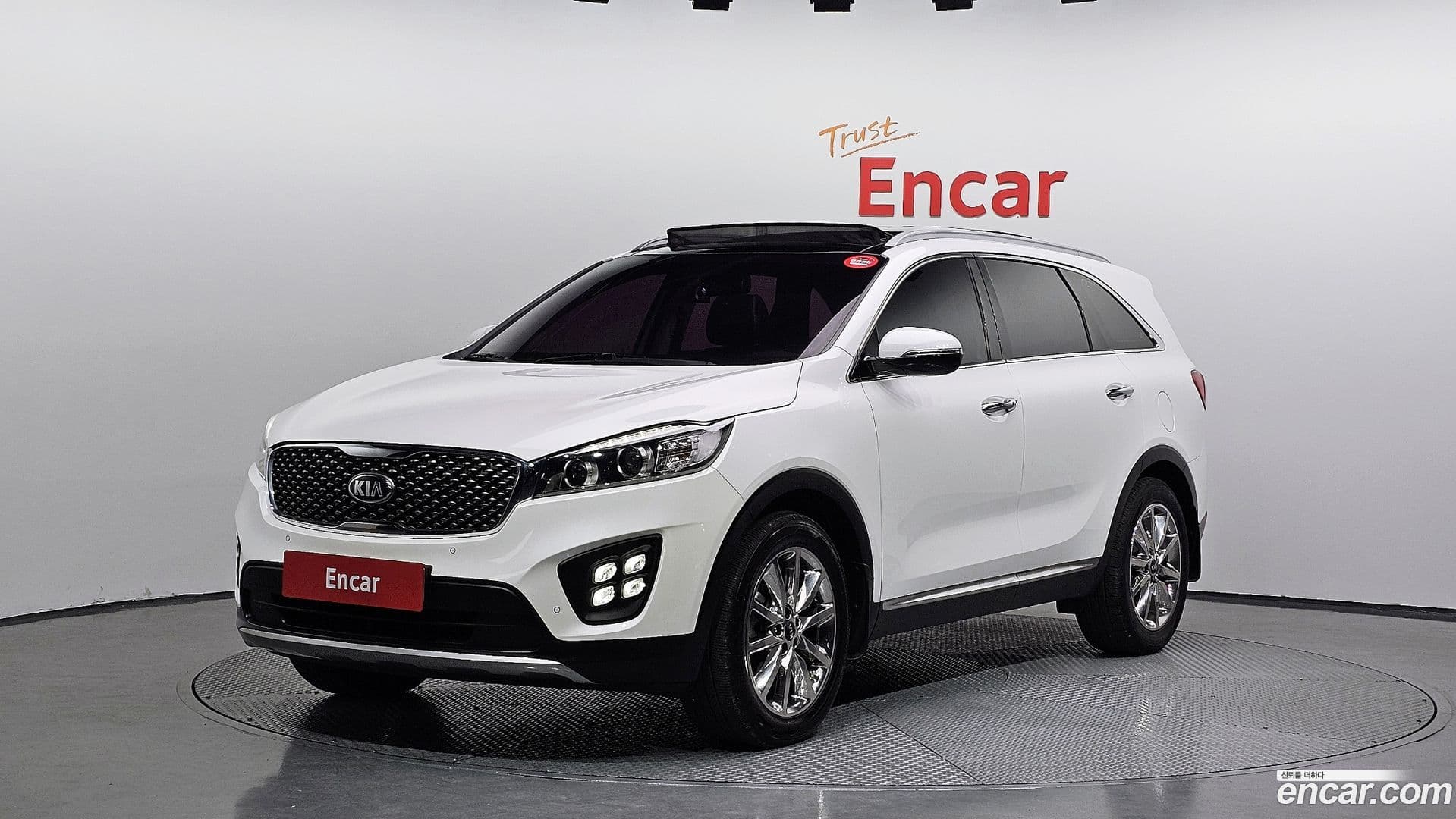 Main__Slider__Photo:Sorento Kia 2016.7-0