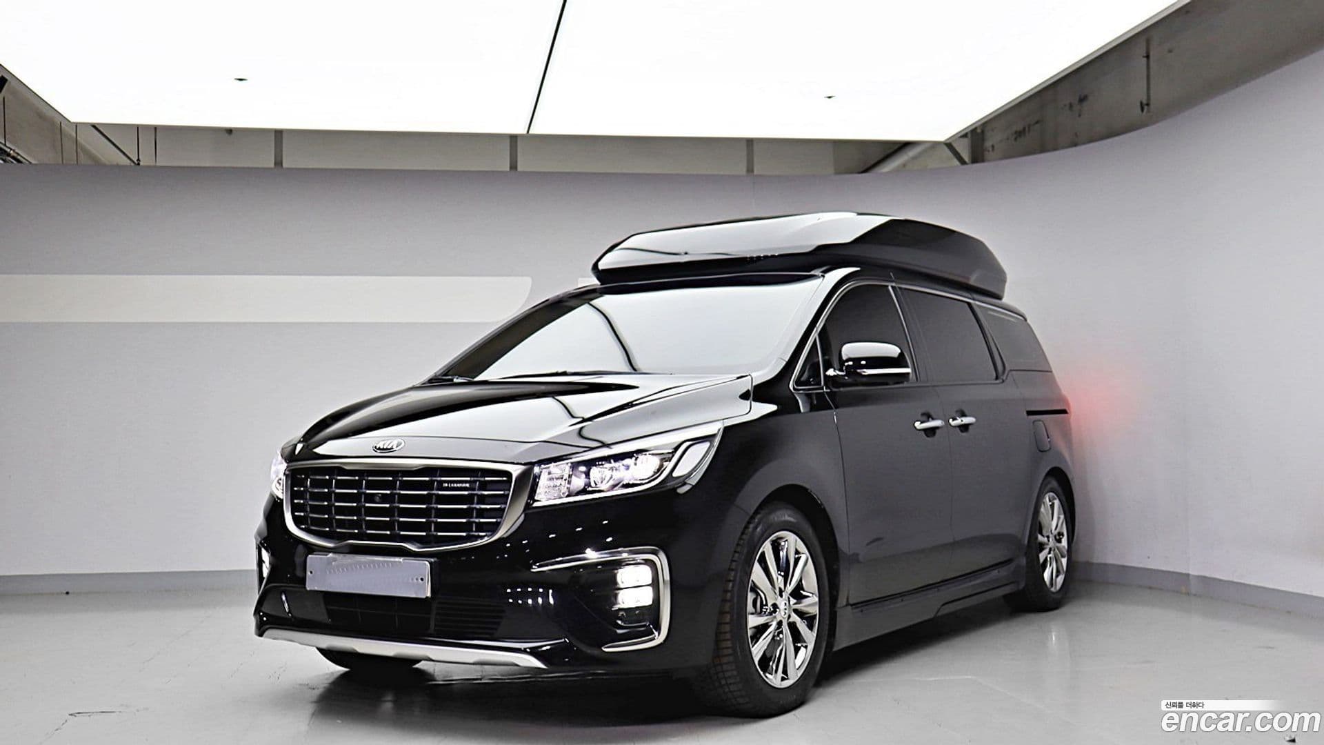 Main__Slider__Photo:Canival Kia 2018.11-0