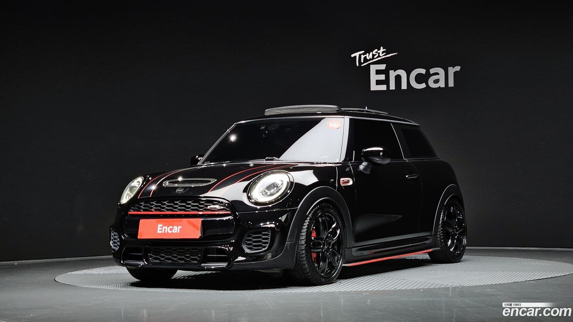 Main__Slider__Photo:Cooper Mini 2020.5-0