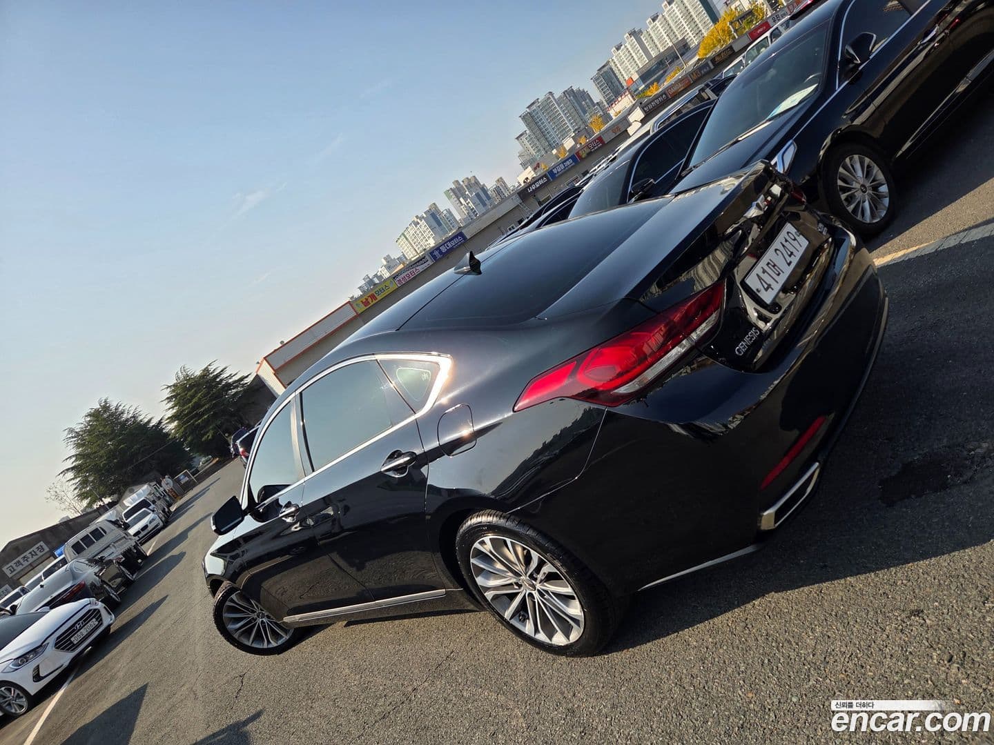 Main__Slider__Photo:Genesis Hyundai 2014.6-0