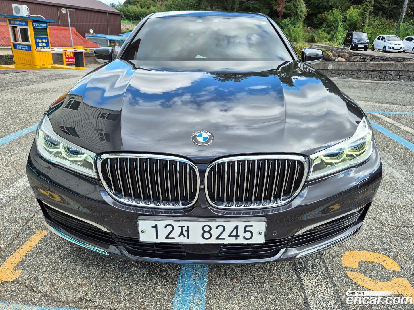Main__Slider__Photo:7-Series BMW 2016.11-0