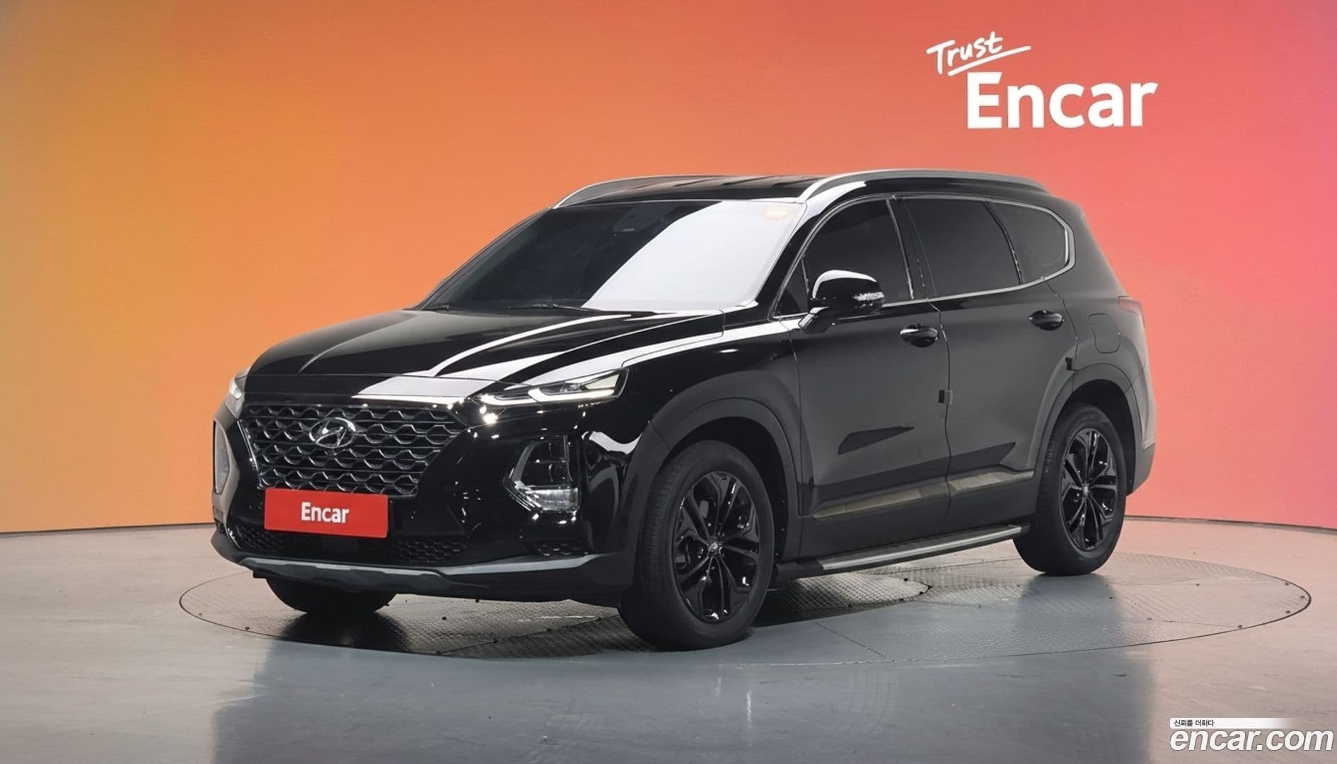 Main__Slider__Photo:Santafe Hyundai 2019.8-0