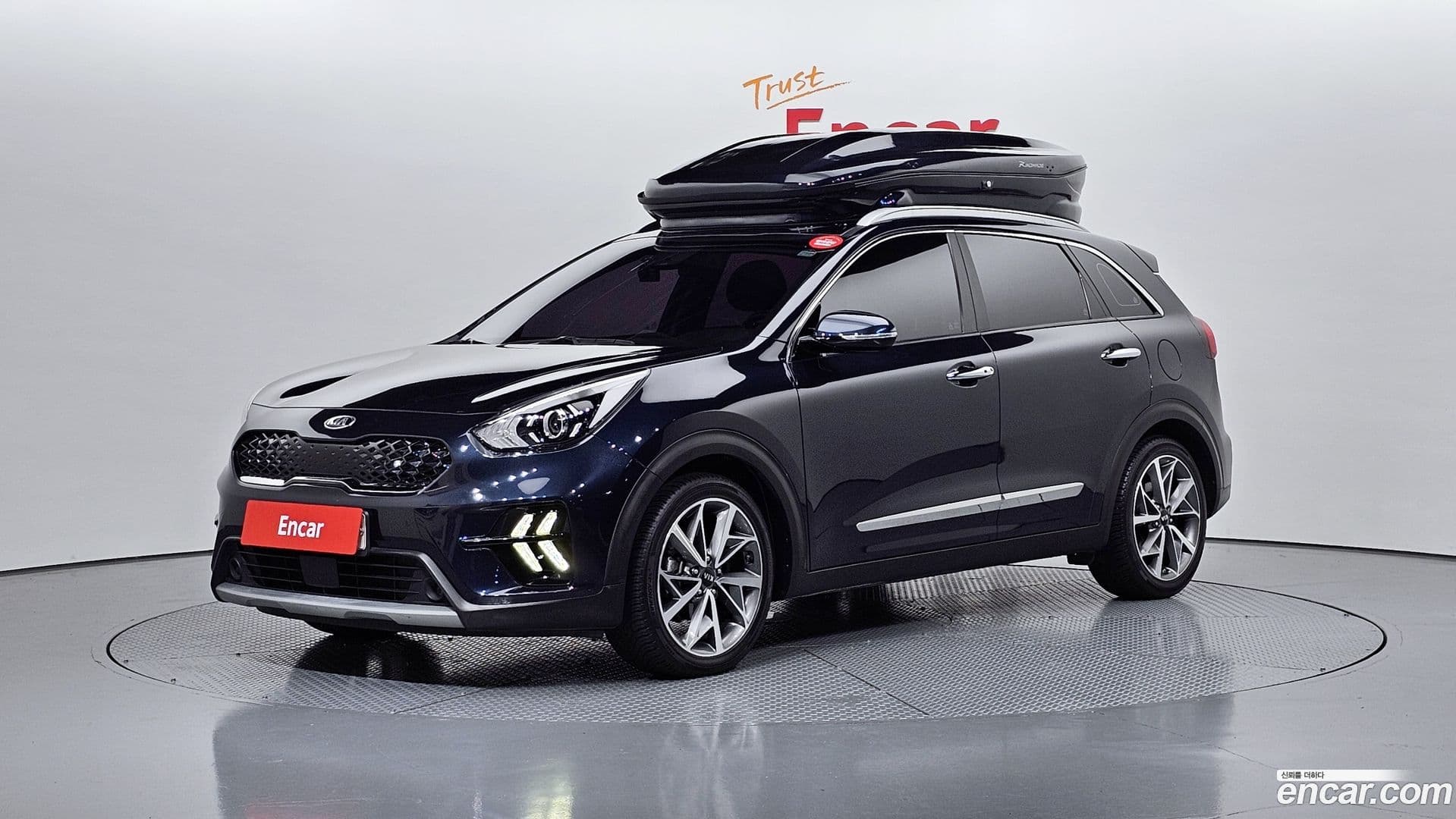 Main__Slider__Photo:Niro Kia 2019.11-0