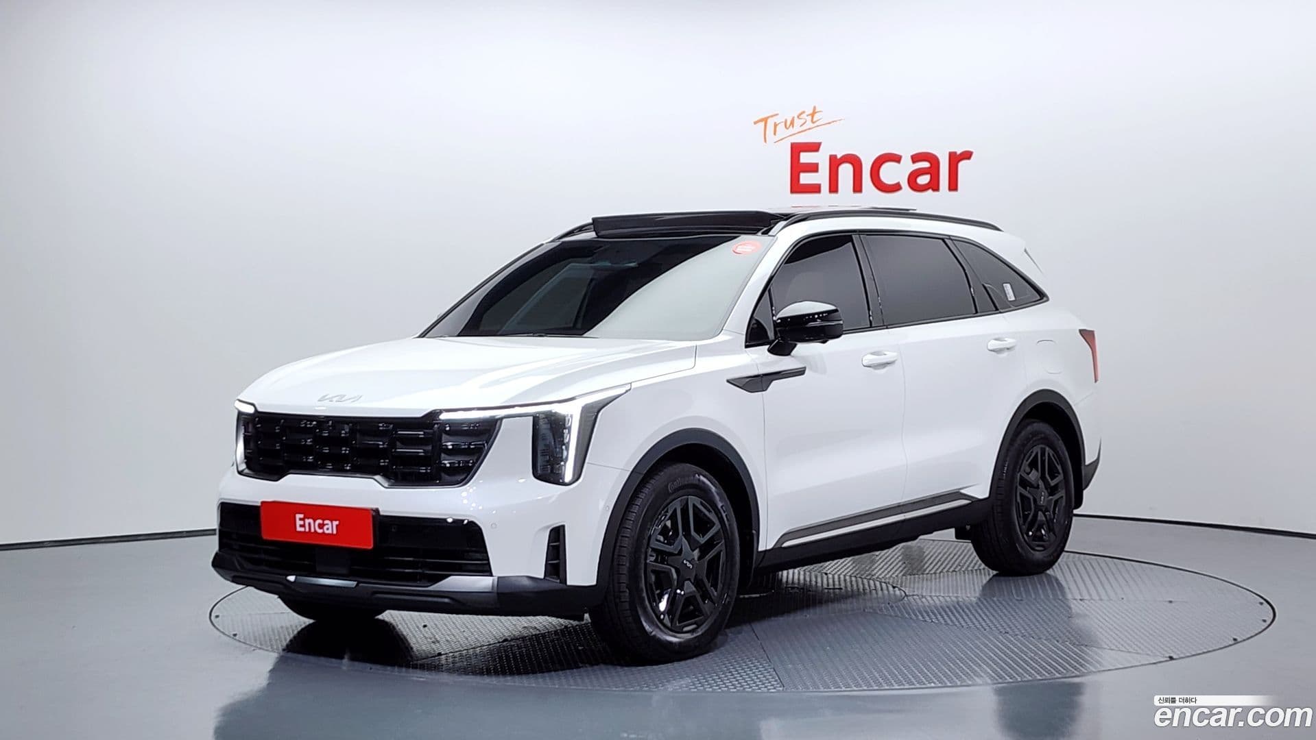 Main__Slider__Photo:Sorento Kia 2023.9-0