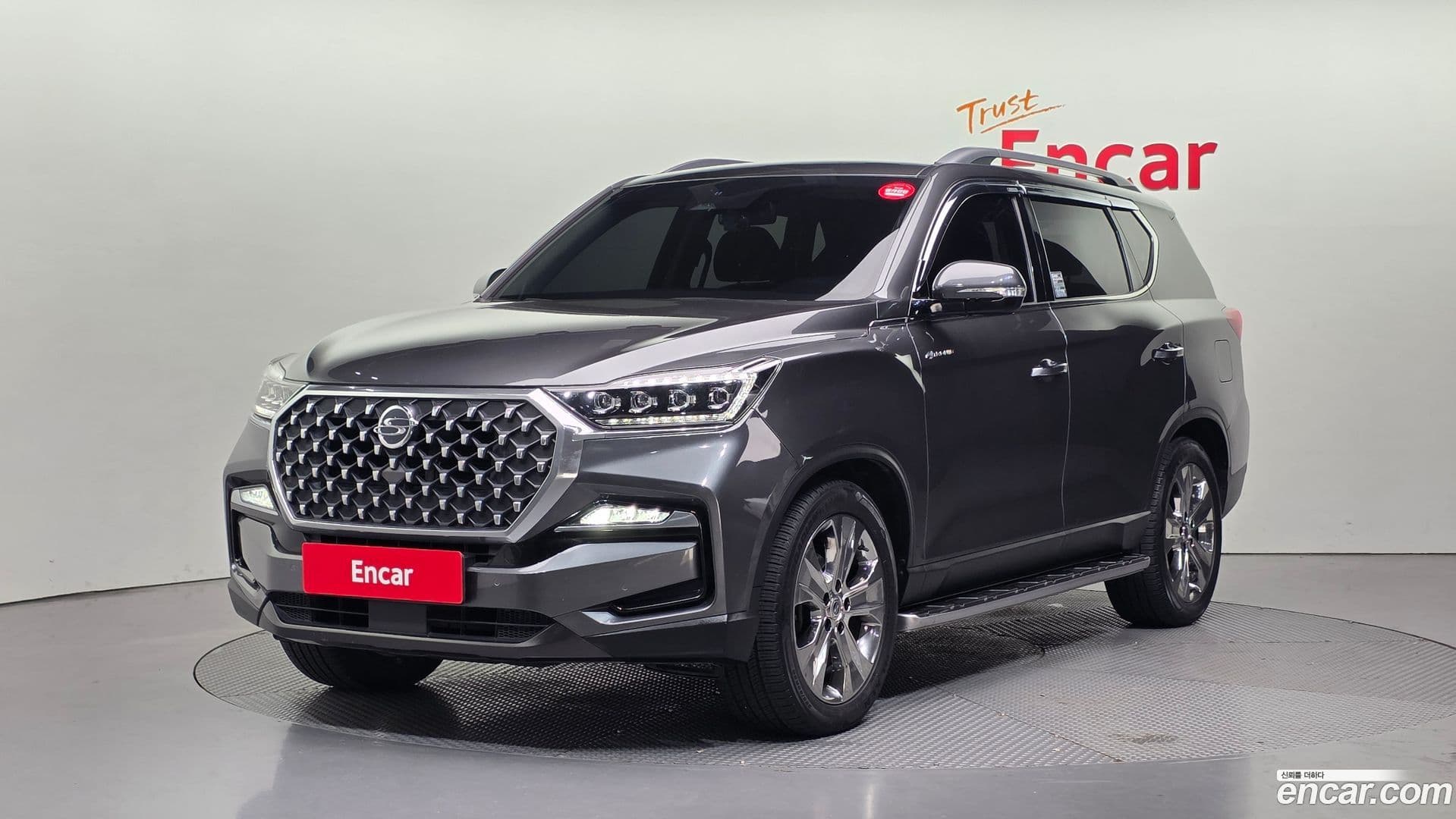 Main__Slider__Photo:Rexton KG Mobility 2021.8-0