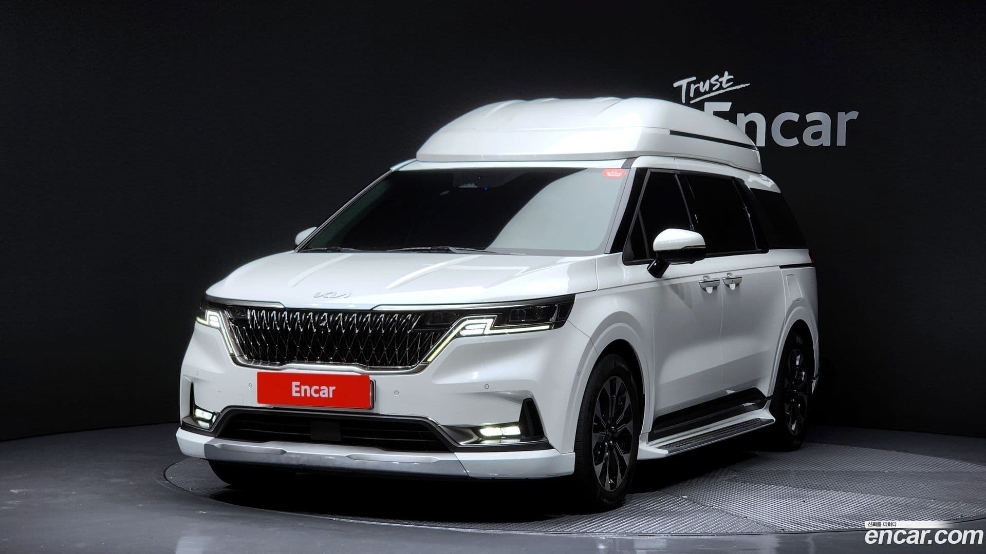 Main__Slider__Photo:Canival Kia 2022.4-0