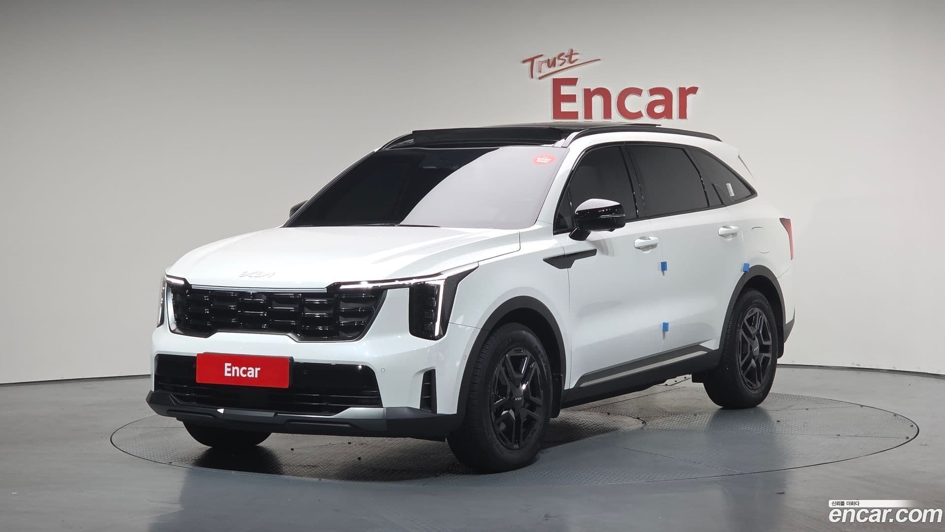 Main__Slider__Photo:Sorento Kia 2023.9-0