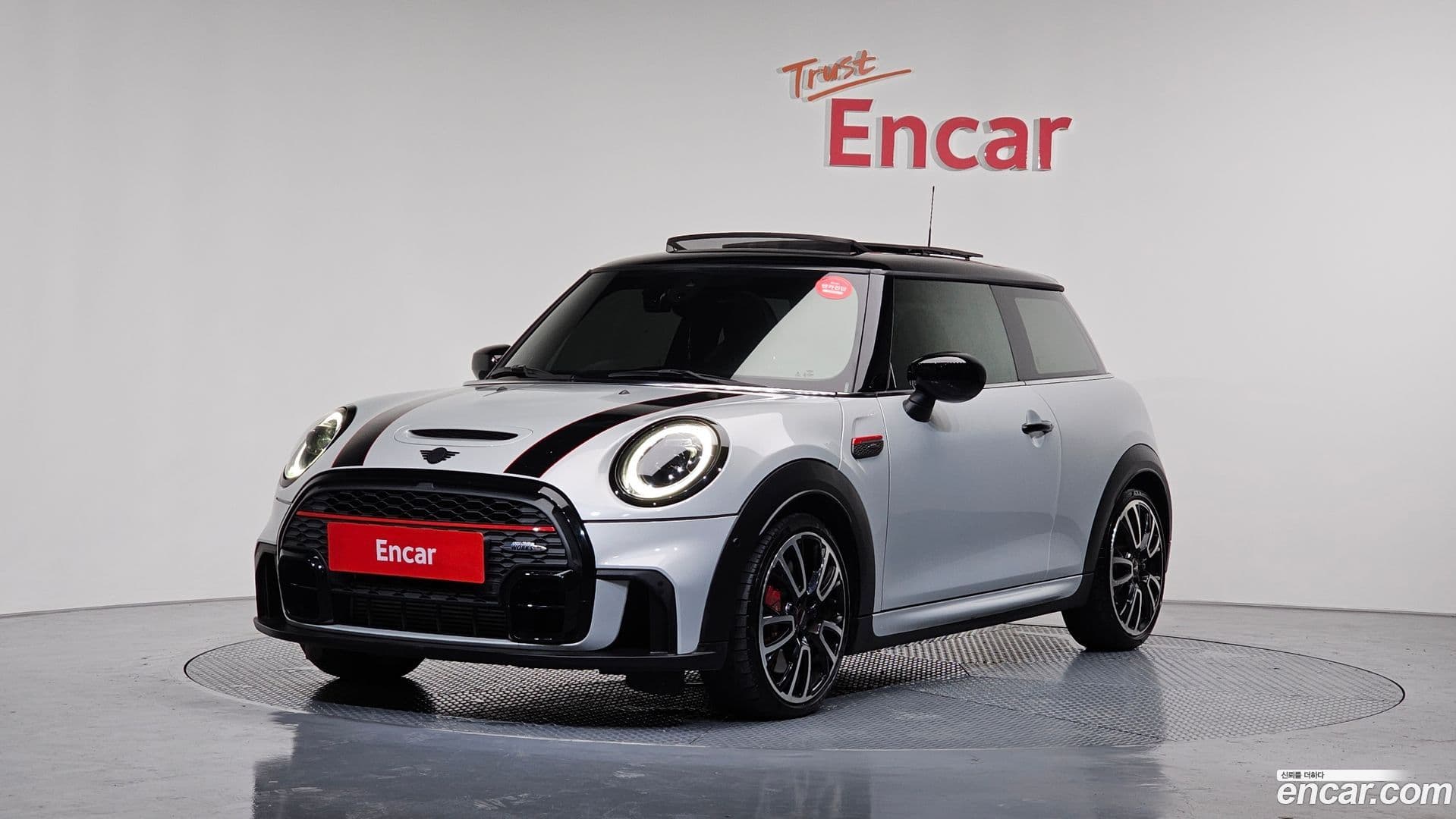 Main__Slider__Photo:Cooper Mini 2023.3-0