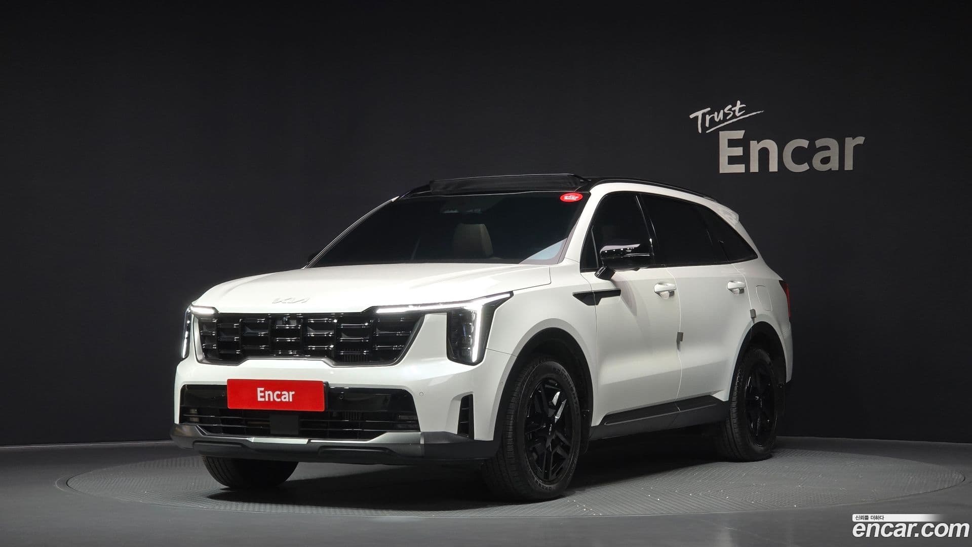 Main__Slider__Photo:Sorento Kia 2023.9-0
