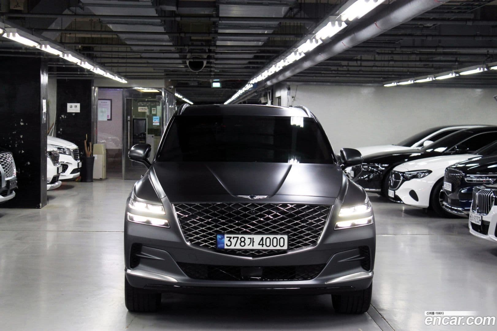 Main__Slider__Photo:GV80 Genesis 2020.5-0