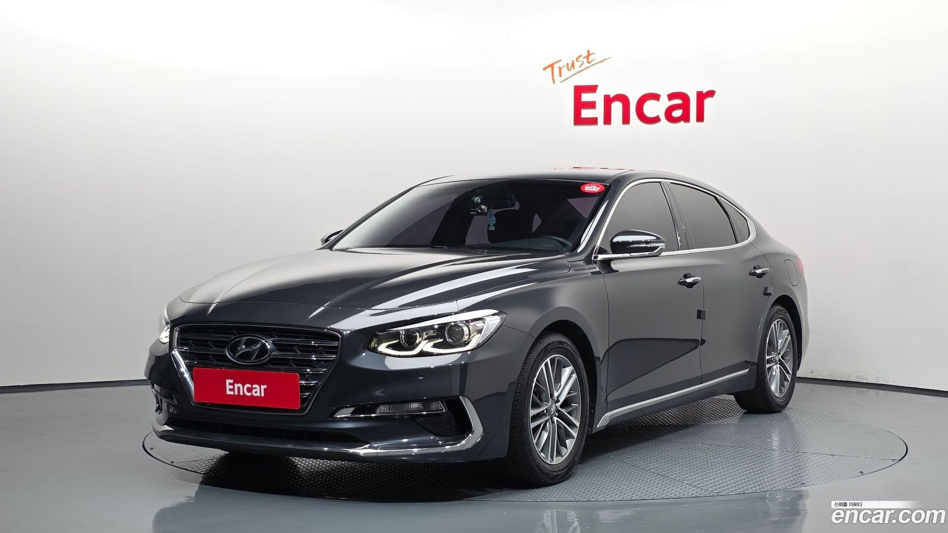 Main__Slider__Photo:Grandeur Hyundai 2017.2-0