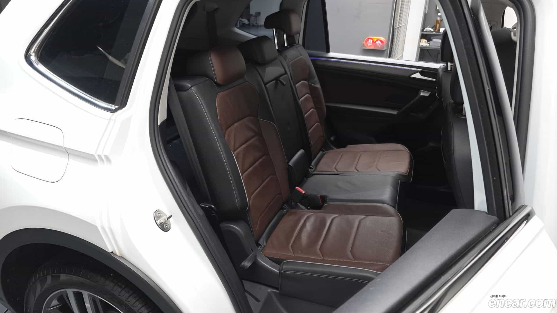 Tiguan Volkswagen 2023.11-OPTION-015