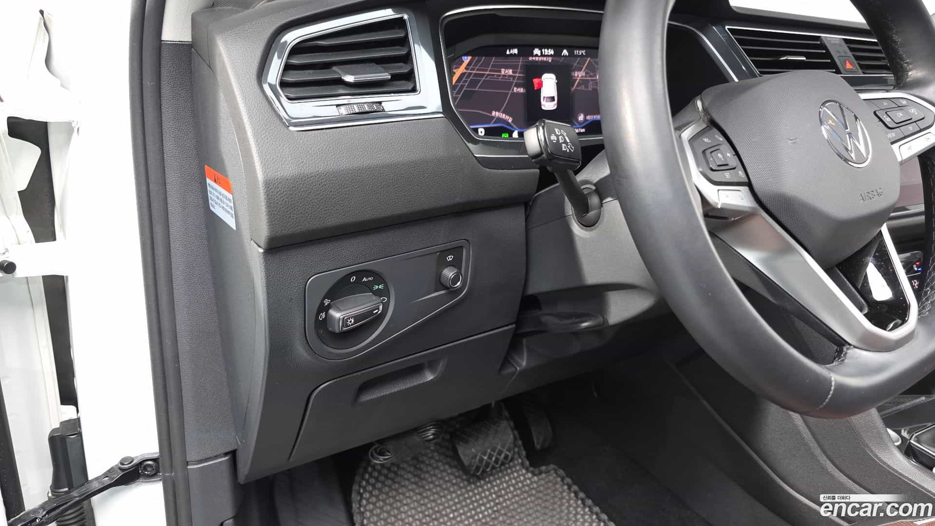 Tiguan Volkswagen 2023.11-OPTION-017
