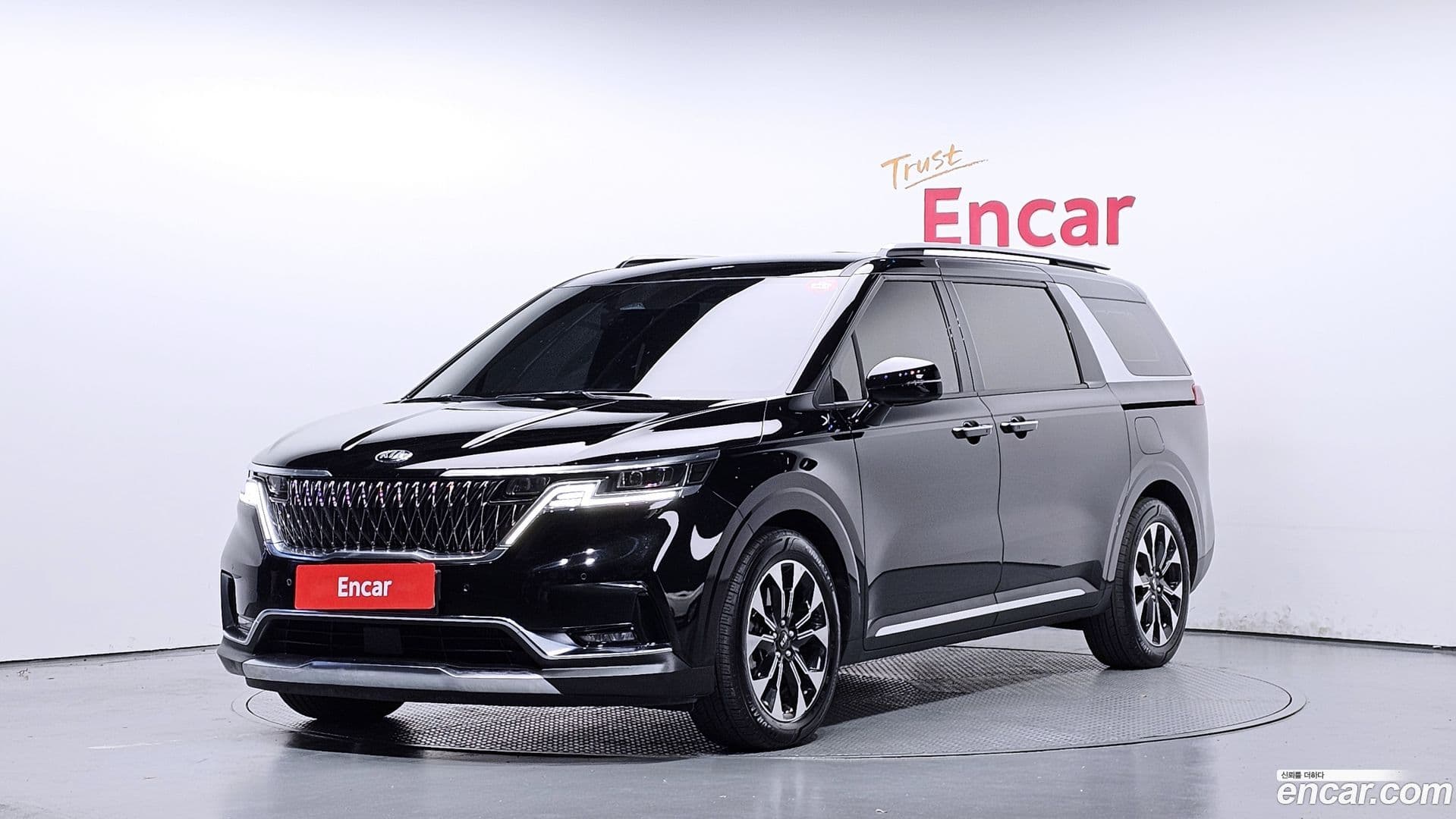 Main__Slider__Photo:Canival Kia 2021.0-0
