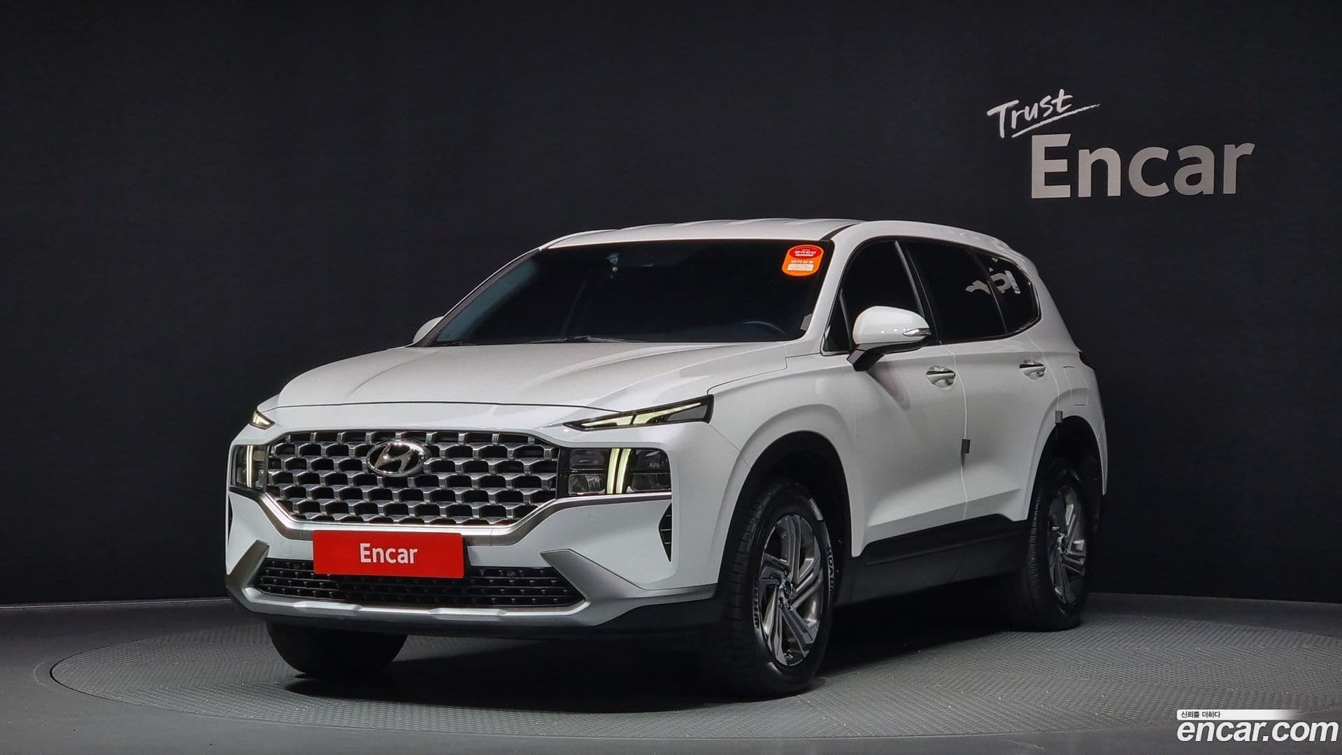 Main__Slider__Photo:Santafe Hyundai 2021.0-0