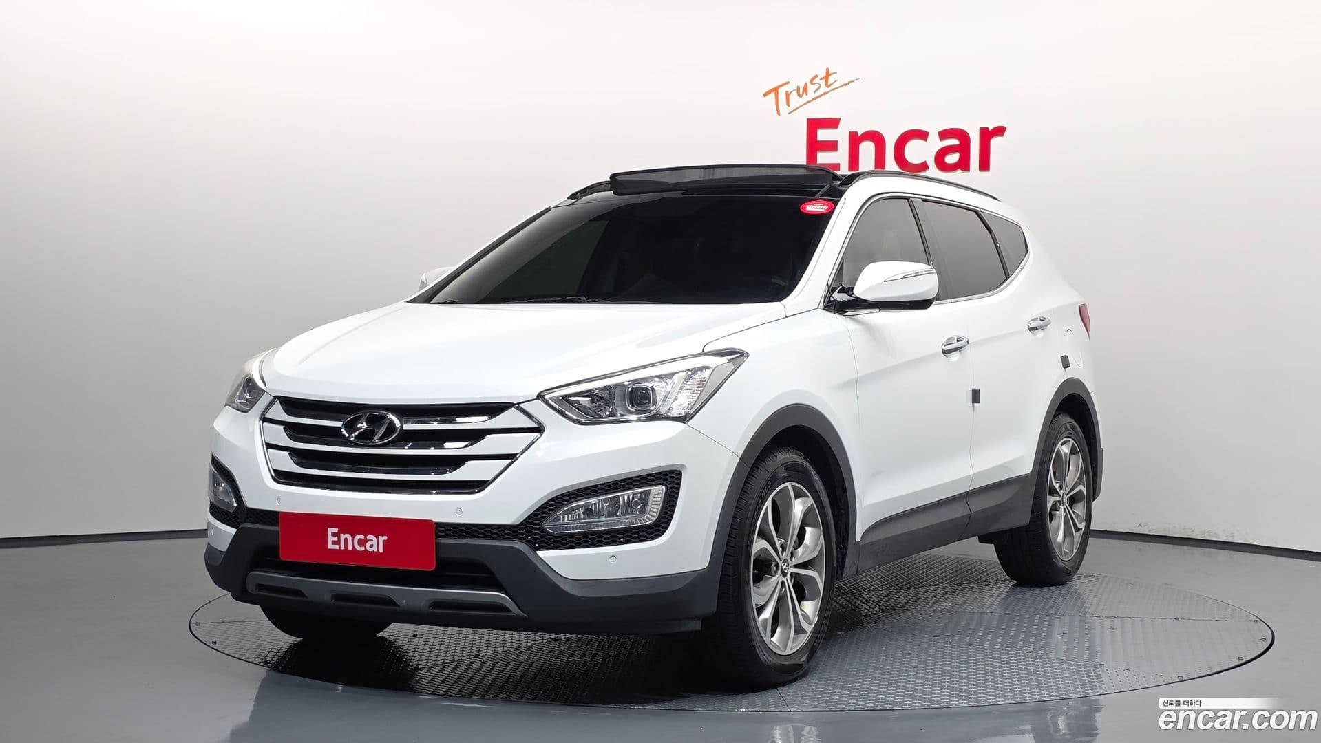 Main__Slider__Photo:Santafe Hyundai 2013.1-0