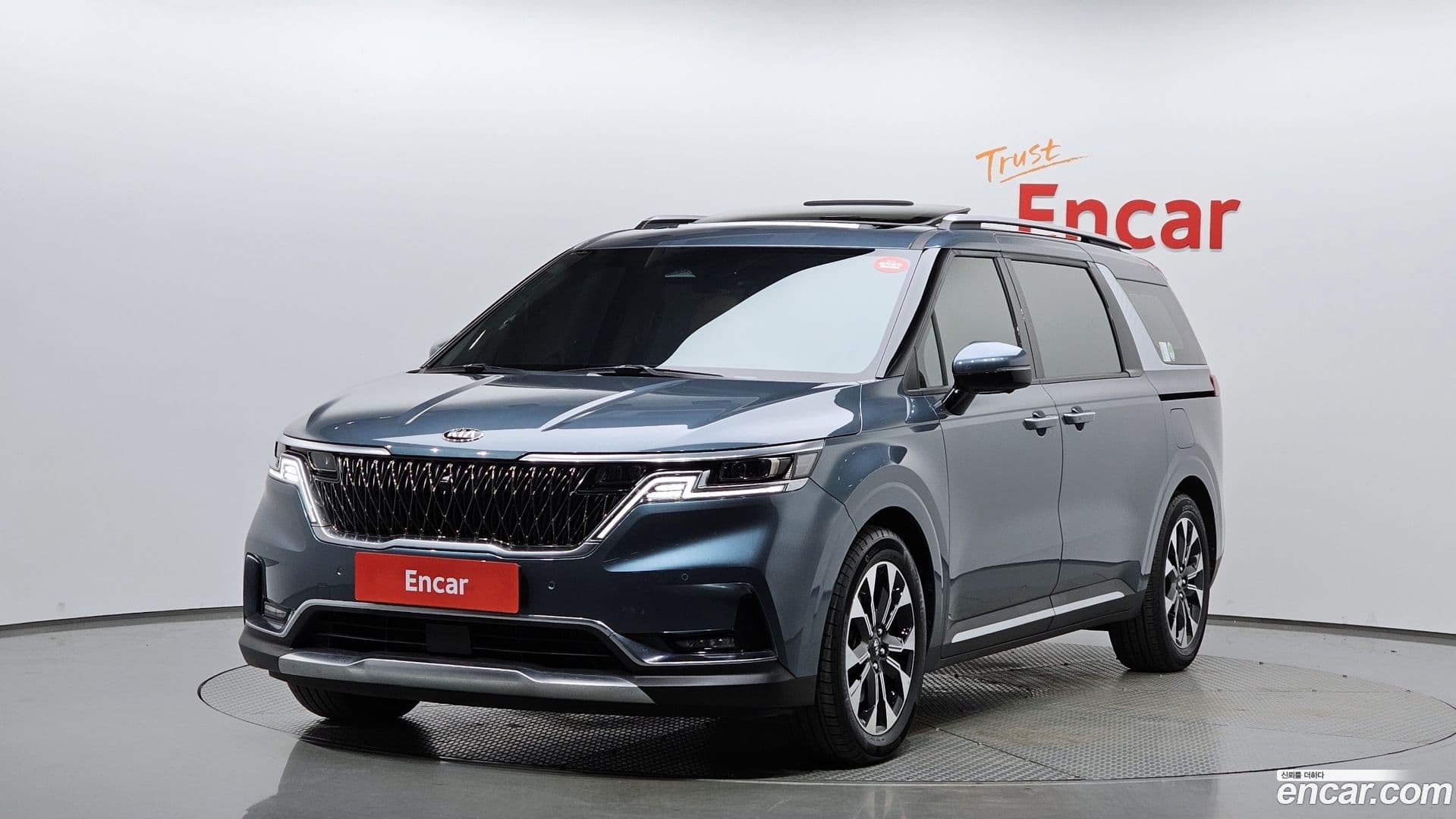 Main__Slider__Photo:Canival Kia 2020.10-0