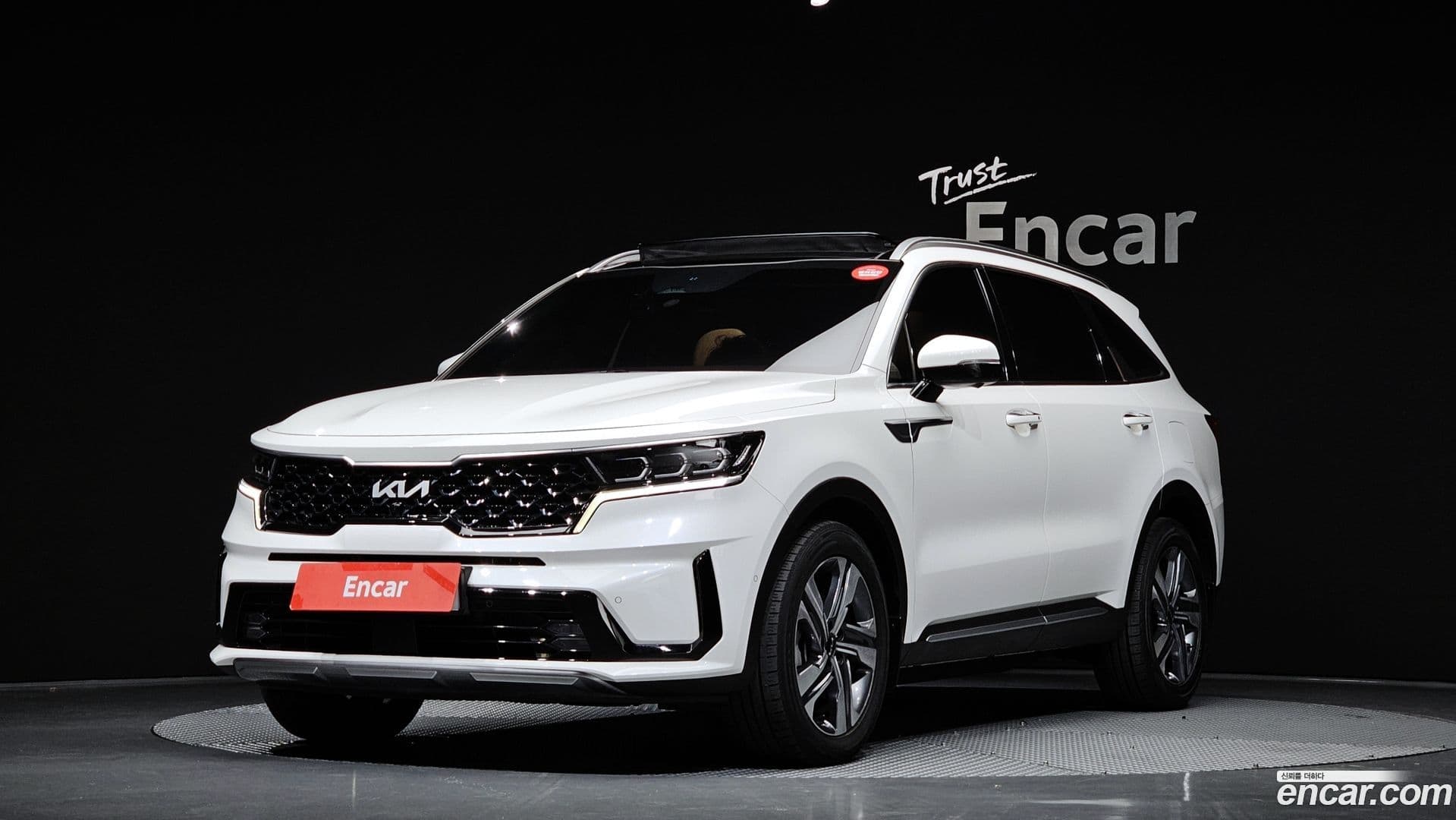 Main__Slider__Photo:Sorento Kia 2023.5-0