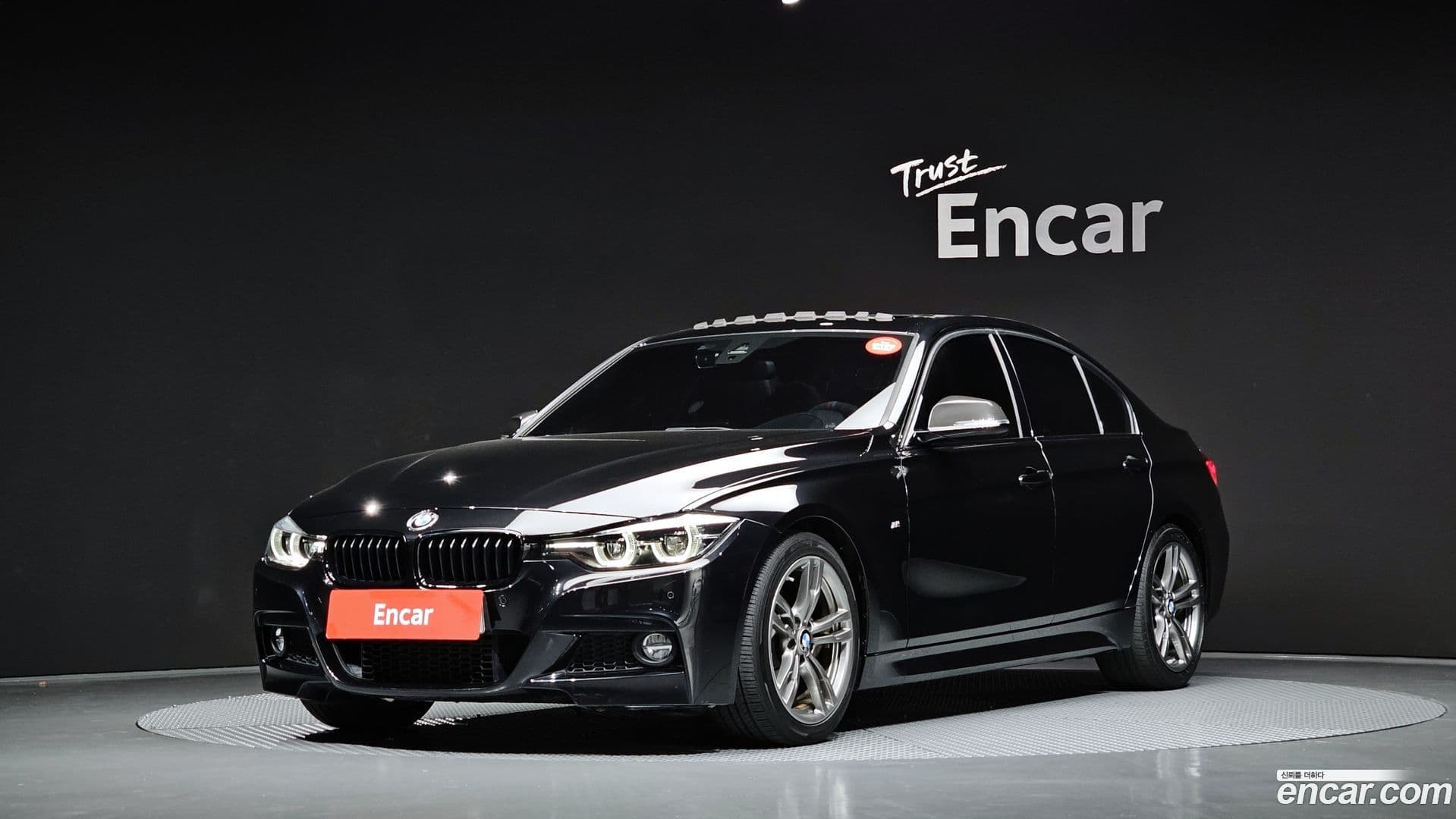 Main__Slider__Photo:3-Series BMW 2018.11-0