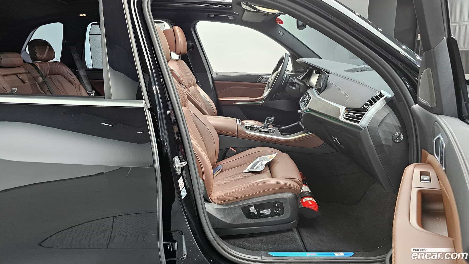 X5 BMW 2023.2-INNER-010