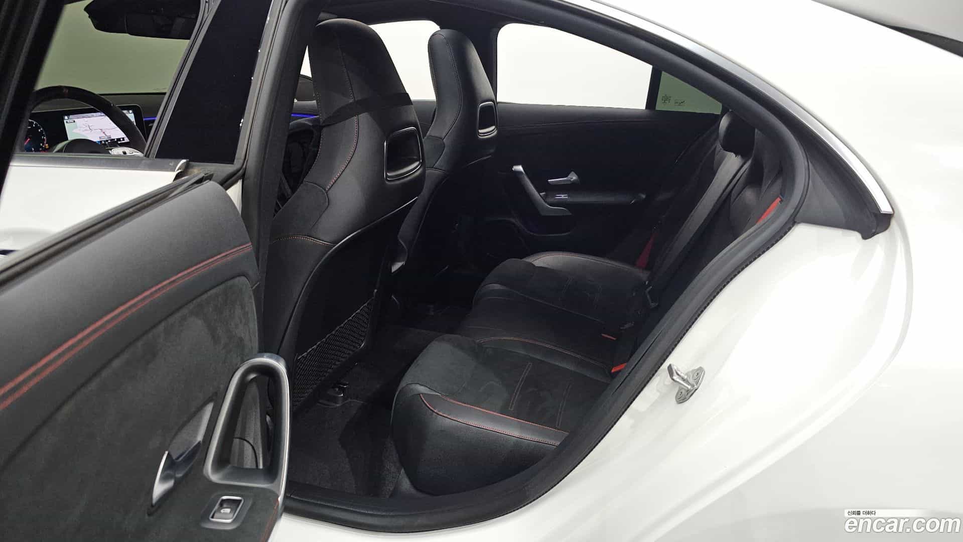 CLA-Class Mercedes-Benz 2020.9-OPTION-015