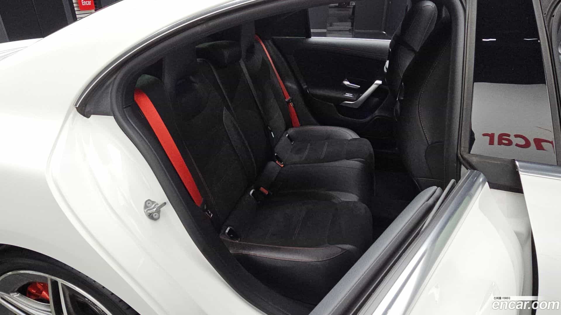 CLA-Class Mercedes-Benz 2020.9-OPTION-016